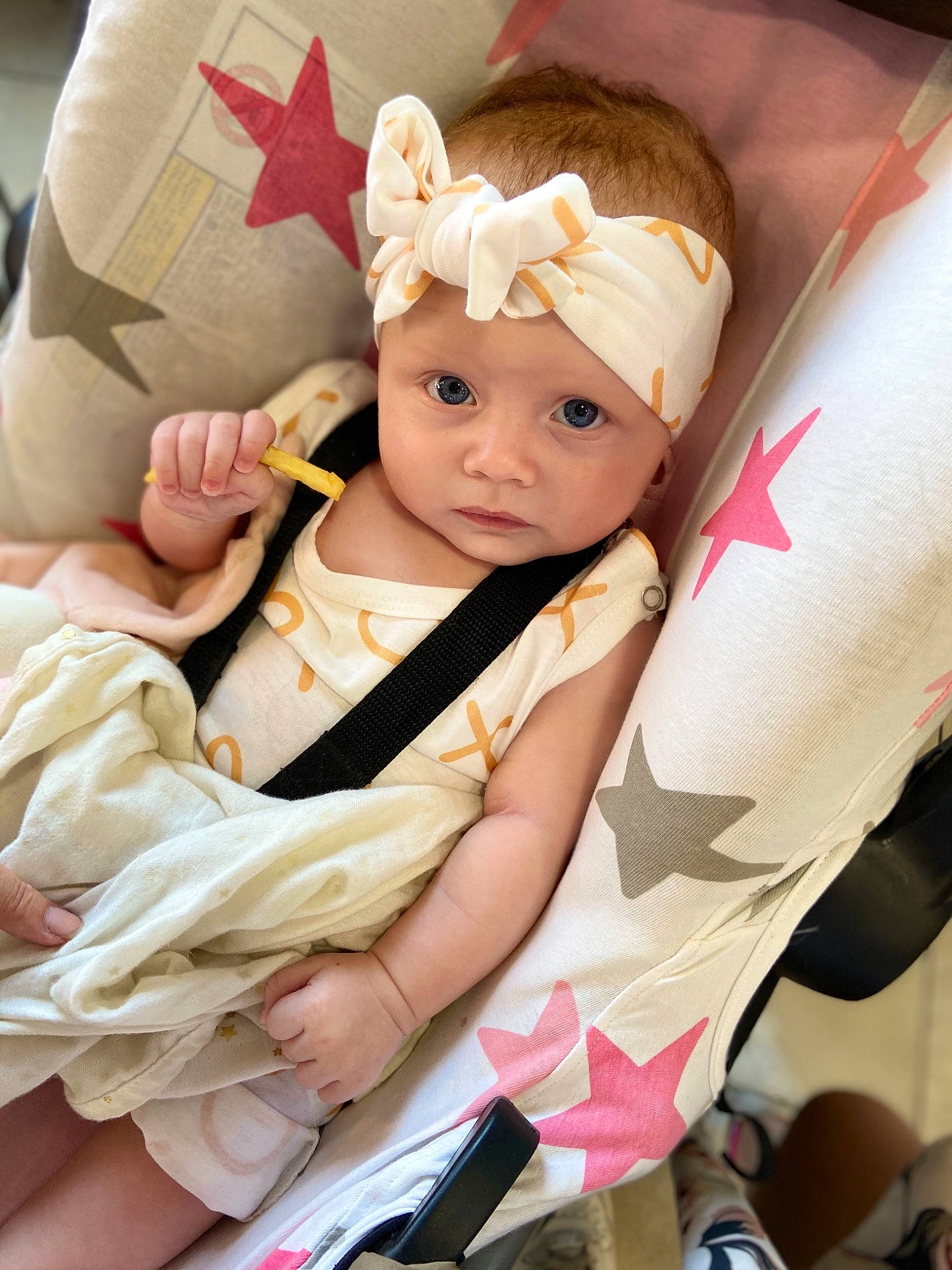 Jêyne a rejoint le concours — aidez-le/la à gagner de superbes lots ! baby, baby_carriage, baby_products, cheek, child, ear, eye, head, headwear, person, pink, product, skin, toddler