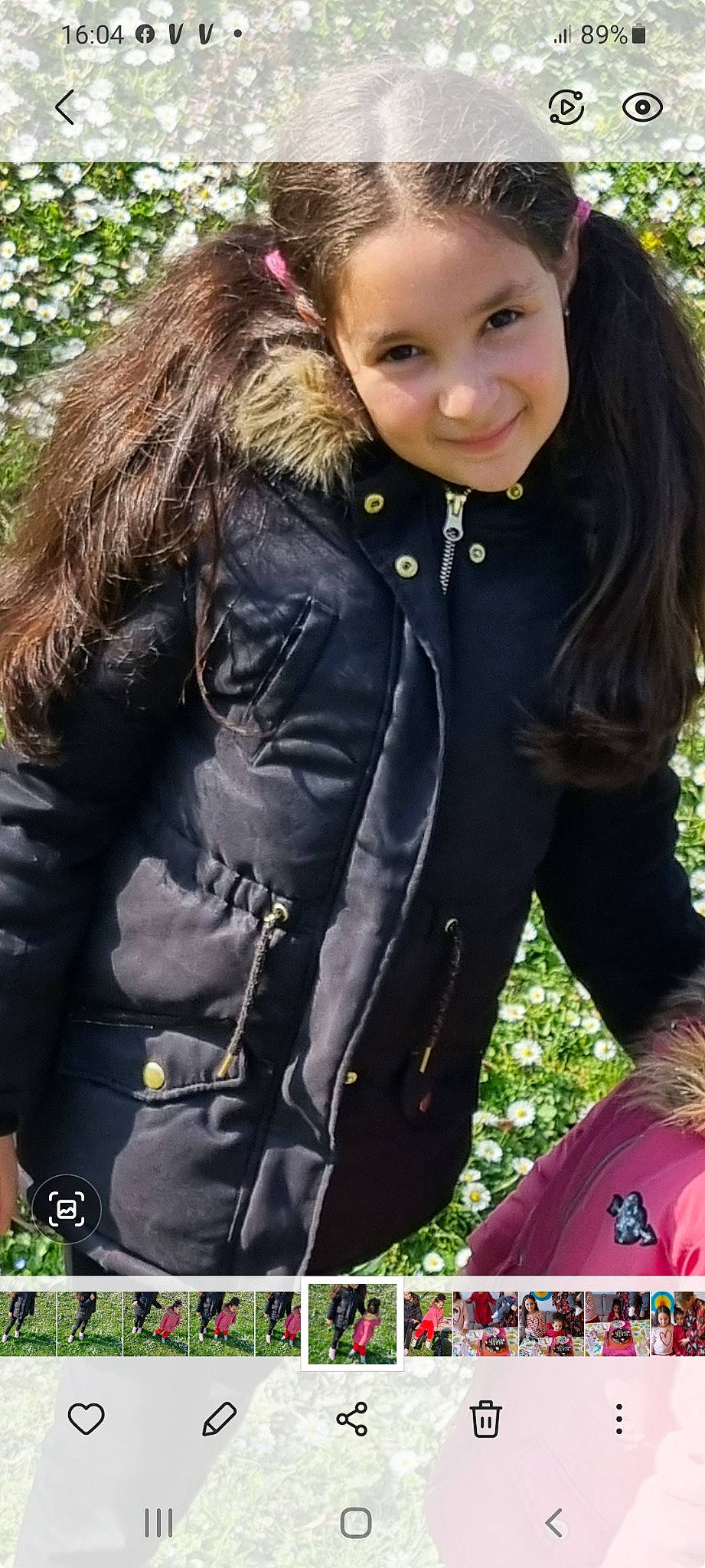 Kenza participe au concours pour gagner de l'argent avec cette photo : belt, blond, brown_hair, denim, fashion, fashion_accessory, fur, fur_clothing, grass, happy, joy, leather, leather_jacket, natural_material, outerwear, parka, person, photograph, sleeve, smile