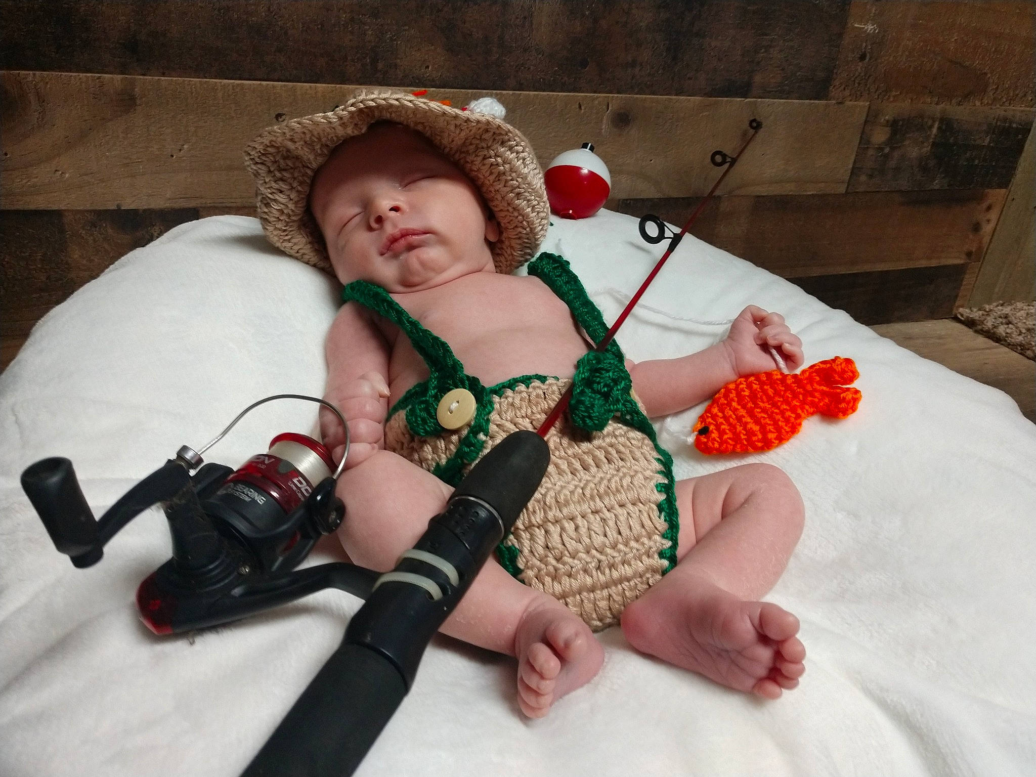 Colton Shawn is registered to the contest to win money with this photo: cosplay, costume, crochet, fashion_accessory, fetish_model, flesh, glove, leg, person, red_hair, stocking, thigh