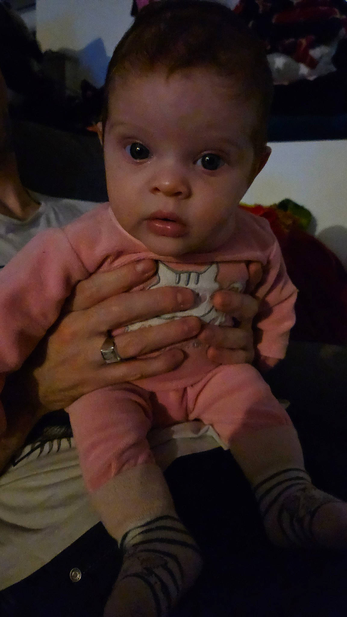 Talya participe au concours pour gagner de l'argent avec cette photo : abdomen, baby, baby_toddler_clothing, cheek, child, comfort, ear, finger, fun, gesture, iris, mouth, nail, nose, person, sitting, skin, thumb, toddler, trunk