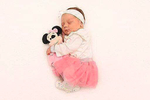 Lénna participe au concours pour gagner de l'argent avec cette photo : baby, child, person, pink, smile, toddler