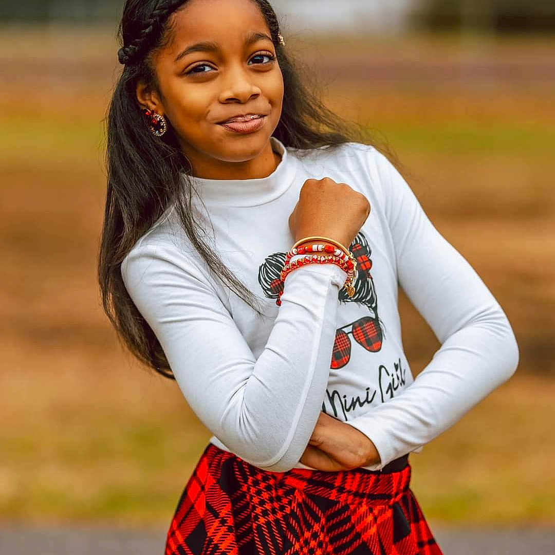 Saveah joined the competition — help win amazing prizes! blackhair, clothing, dimples, face, female, girl, hair, happy, head, person, racket, skirt, sleeve, smile, sport, standing, student, teen, tennis, tennisracket