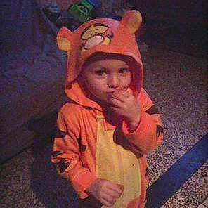 Theo a rejoint le concours — aidez-le/la à gagner de superbes lots ! child, cool, costume, ear, face, fun, halloween, head, headgear, headwear, mammal, nose, person, product, toddler, vertebrate