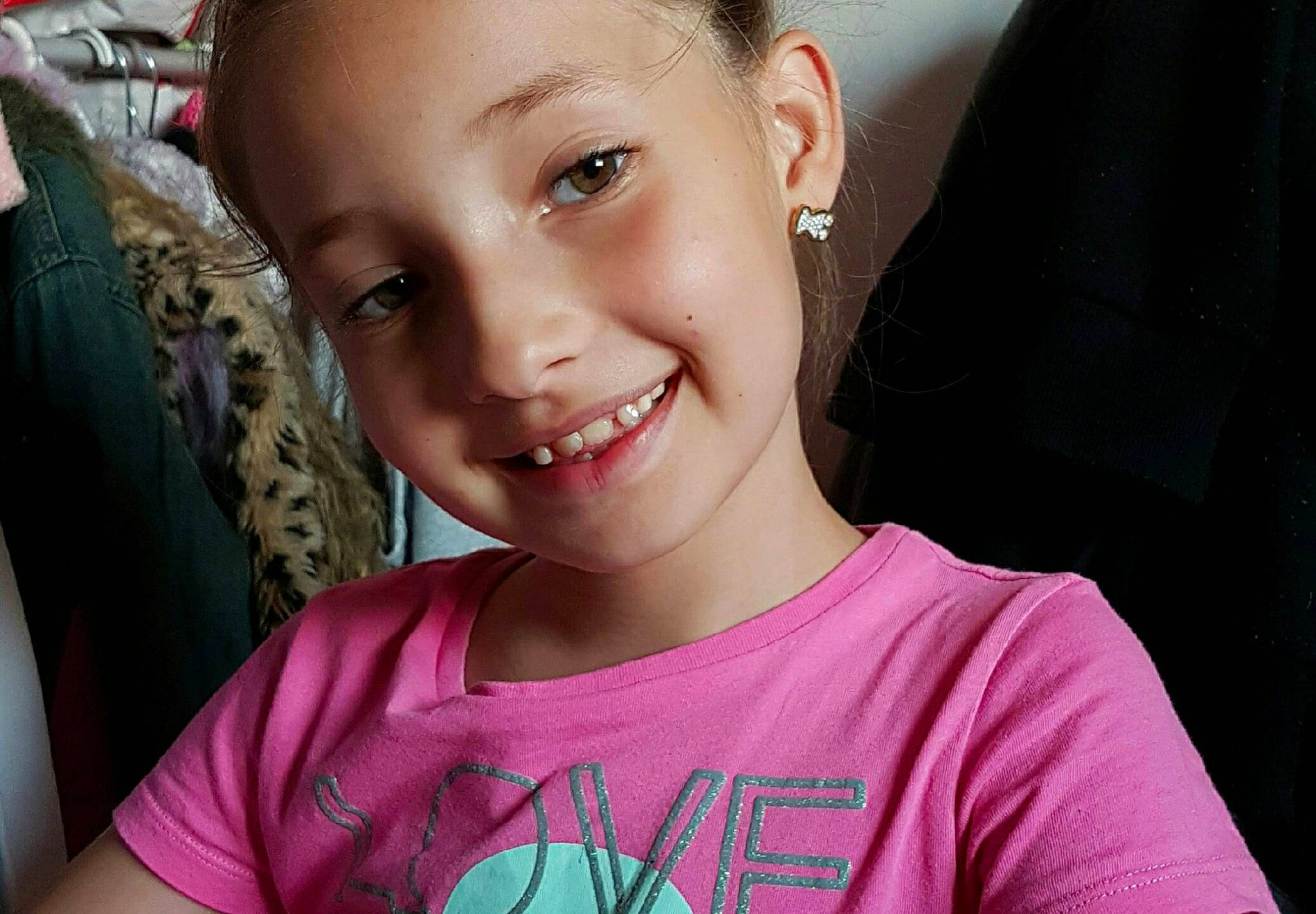 Louna a rejoint le concours — aidez-le/la à gagner de superbes lots ! cheek, child, chin, cool, eye, eyebrow, face, facial_expression, forehead, hair, hairstyle, head, joy, lip, mouth, neck, nose, organ, person, skin