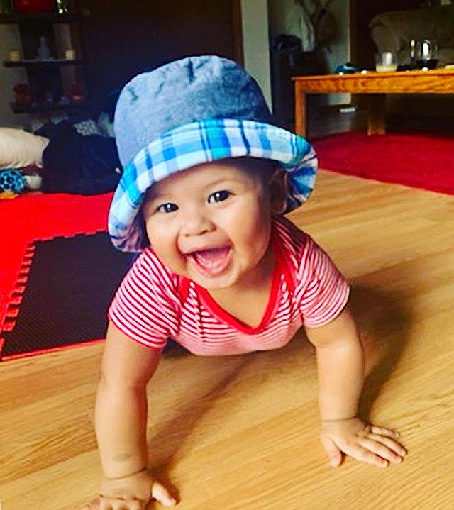 Keon is registered to the contest to win money with this photo: baby, beauty, cheek, child, clothing, cool, eye, facial_expression, fashion_accessory, fun, hat, head, headgear, headwear, leg, nose, person, play, skin, smile