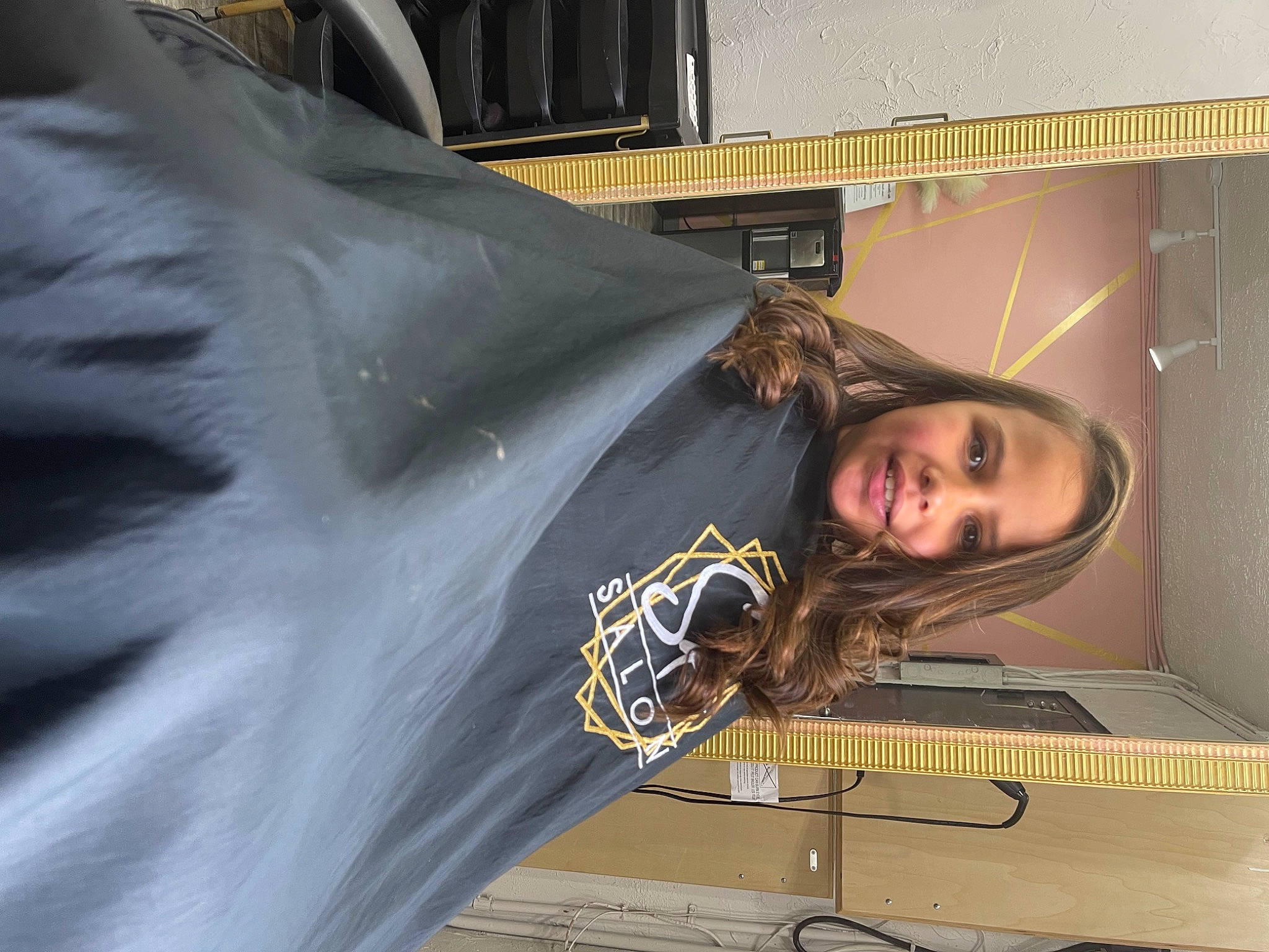 Princess is registered to the contest to win money with this photo: box, eyelash, fashion_design, flash_photography, flooring, fun, fur, joy, long_hair, metal, person, picture_frame, room, visual_arts, wing, wood