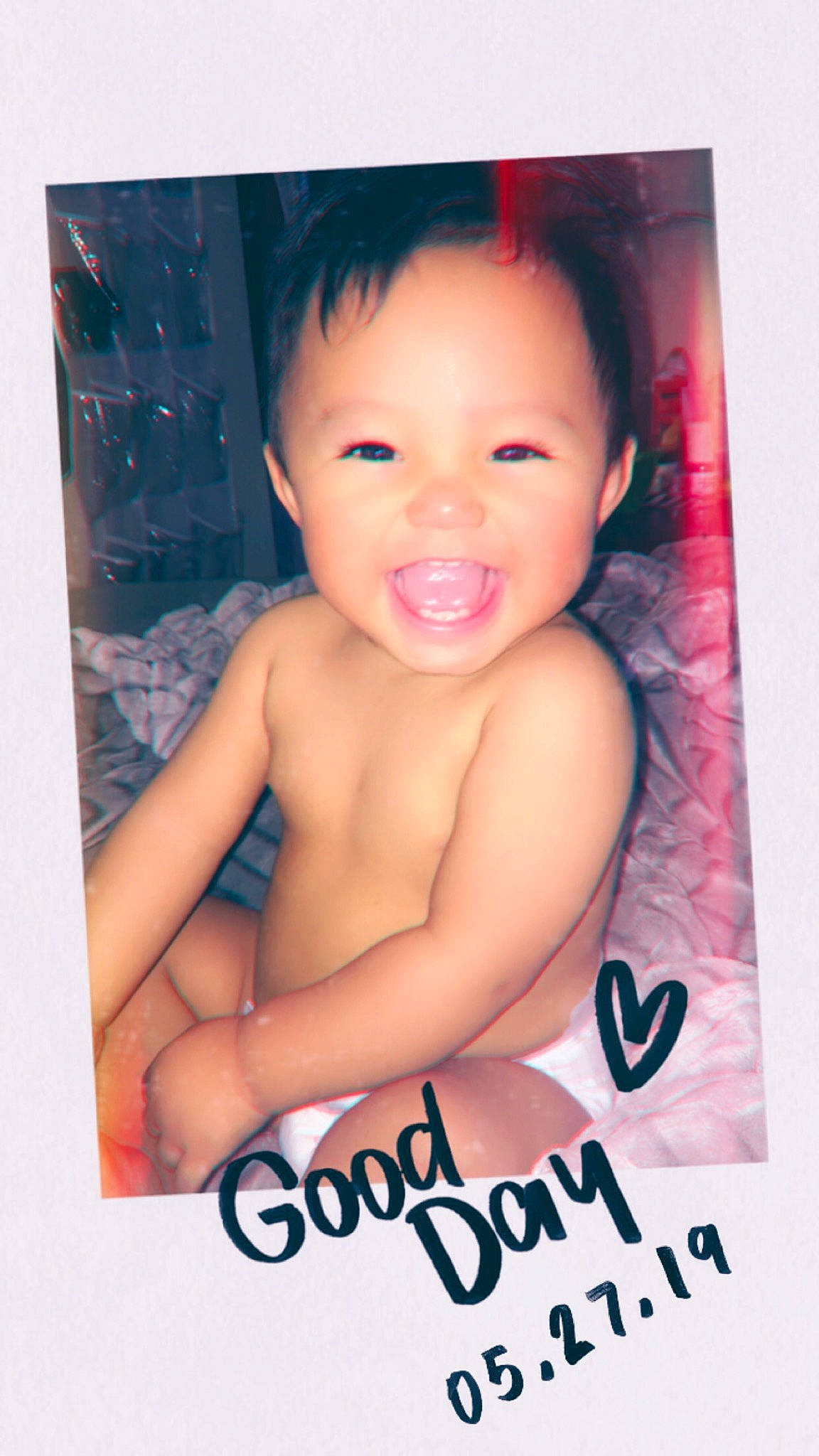 Manolo is registered to the contest to win money with this photo: art, baby, child, child_model, person, photo_caption, photography, picture_frame, skin, smile, toddler