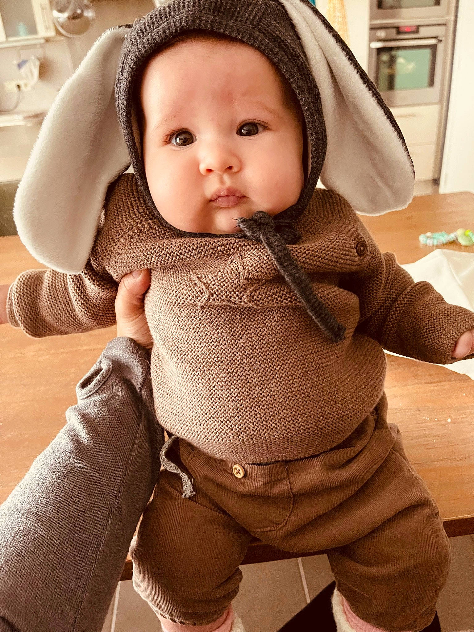 Maëlle a rejoint le concours — aidez-le/la à gagner de superbes lots ! arm, baby_toddler_clothing, cheek, clothing, eye, eyebrow, face, facial_expression, hand, head, headwear, human_body, joint, leg, lip, nose, outerwear, person, product, shoulder