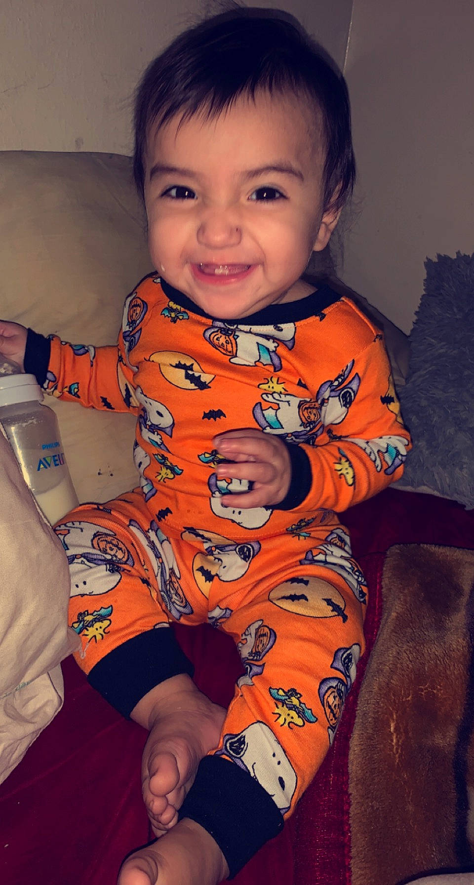 Rosalee joined the competition — help win amazing prizes! arm, cheek, eye, face, facial_expression, gesture, hairstyle, hand, happy, head, human, human_body, joy, mouth, neck, nose, orange, person, skin, sleeve