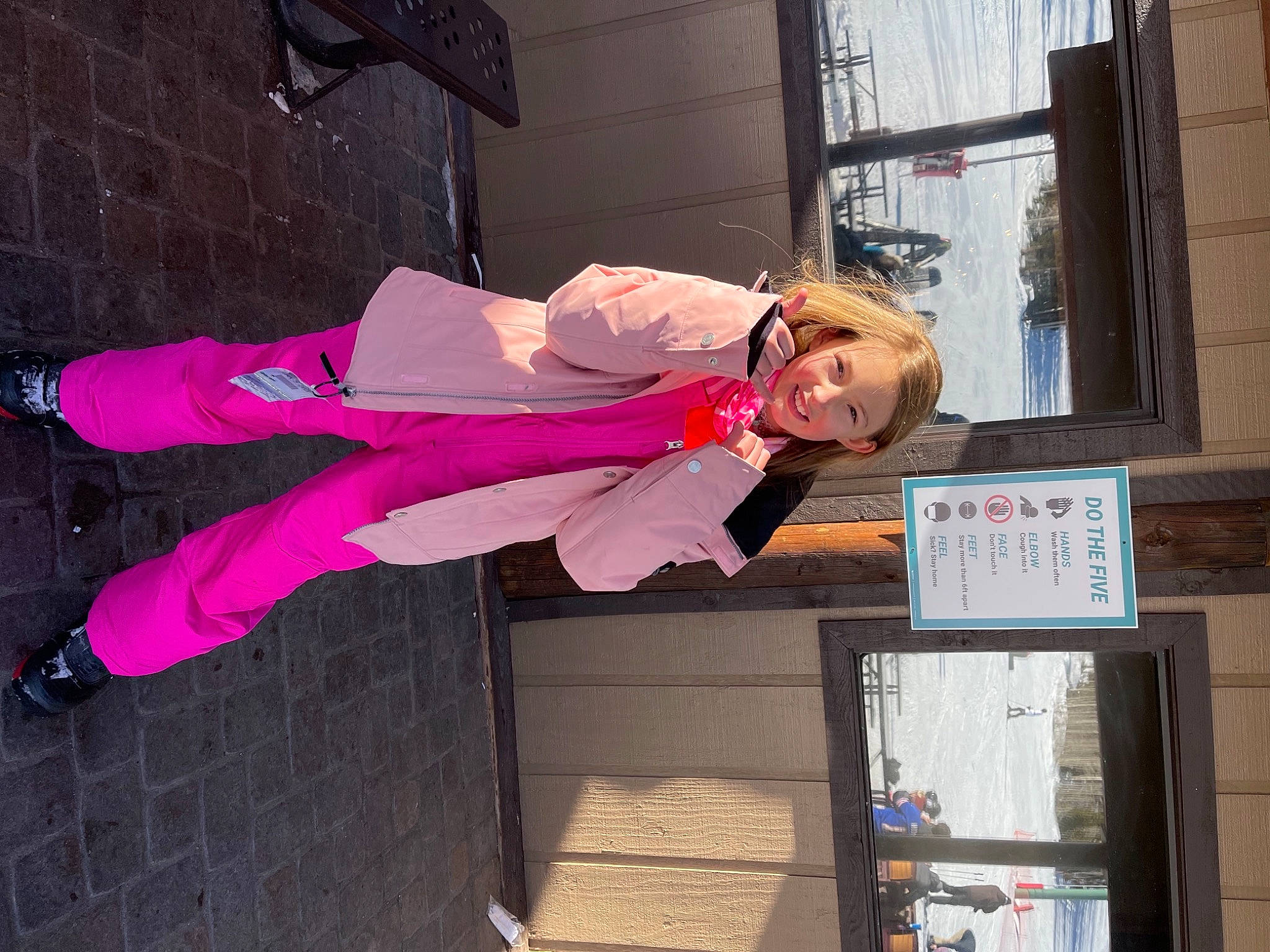 Julliana is registered to the contest to win money with this photo: boot, building, clothing, costume, fun, joy, magenta, person, smile, street, tree, window