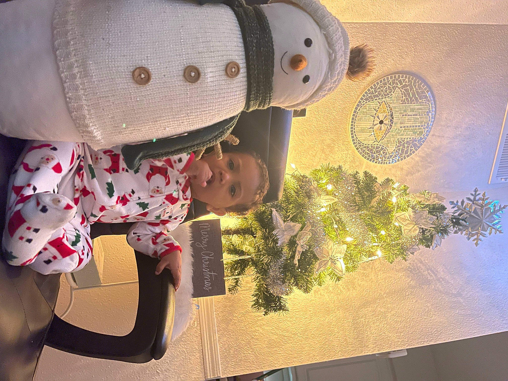 Kairo is registered to the contest to win money with this photo: baby, baby_products, baby_toddler_clothing, bag, carmine, child, fashion_accessory, fun, happy, leisure, light, luggage_and_bags, organ, pattern, person, plant, room, toddler, tree, white