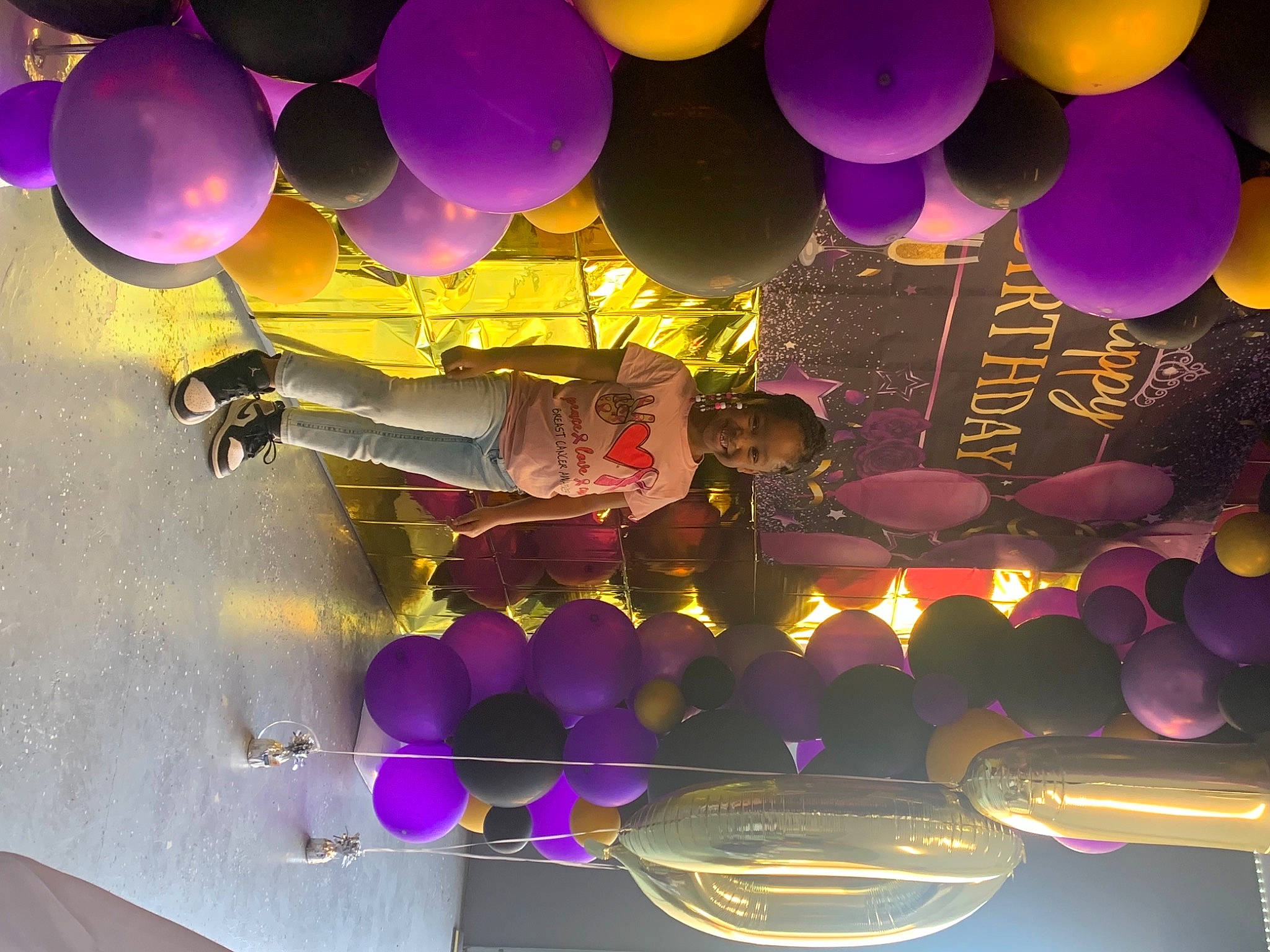 Skai is registered to the contest to win money with this photo: balloon, blue, circle, decoration, electric_blue, event, fun, function_hall, happy, joy, light, lighting, magenta, material_property, party_supply, person, pink, purple, snapshot, tints_and_shades