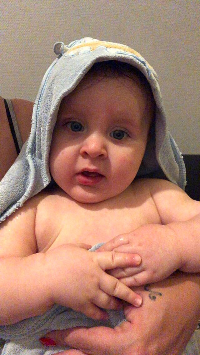 Kirill participe au concours pour gagner de l'argent avec cette photo : arm, baby, cheek, chin, comfort, eye, eyebrow, face, forehead, gesture, hair, hand, headwear, lip, mouth, neck, nose, person, skin, smile