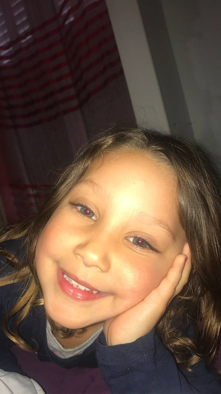 Naya a rejoint le concours — aidez-le/la à gagner de superbes lots ! black_hair, cheek, chin, cool, ear, eye, eyebrow, eyelash, flash_photography, forehead, hair, happy, iris, jaw, joy, lip, mouth, nose, person, skin