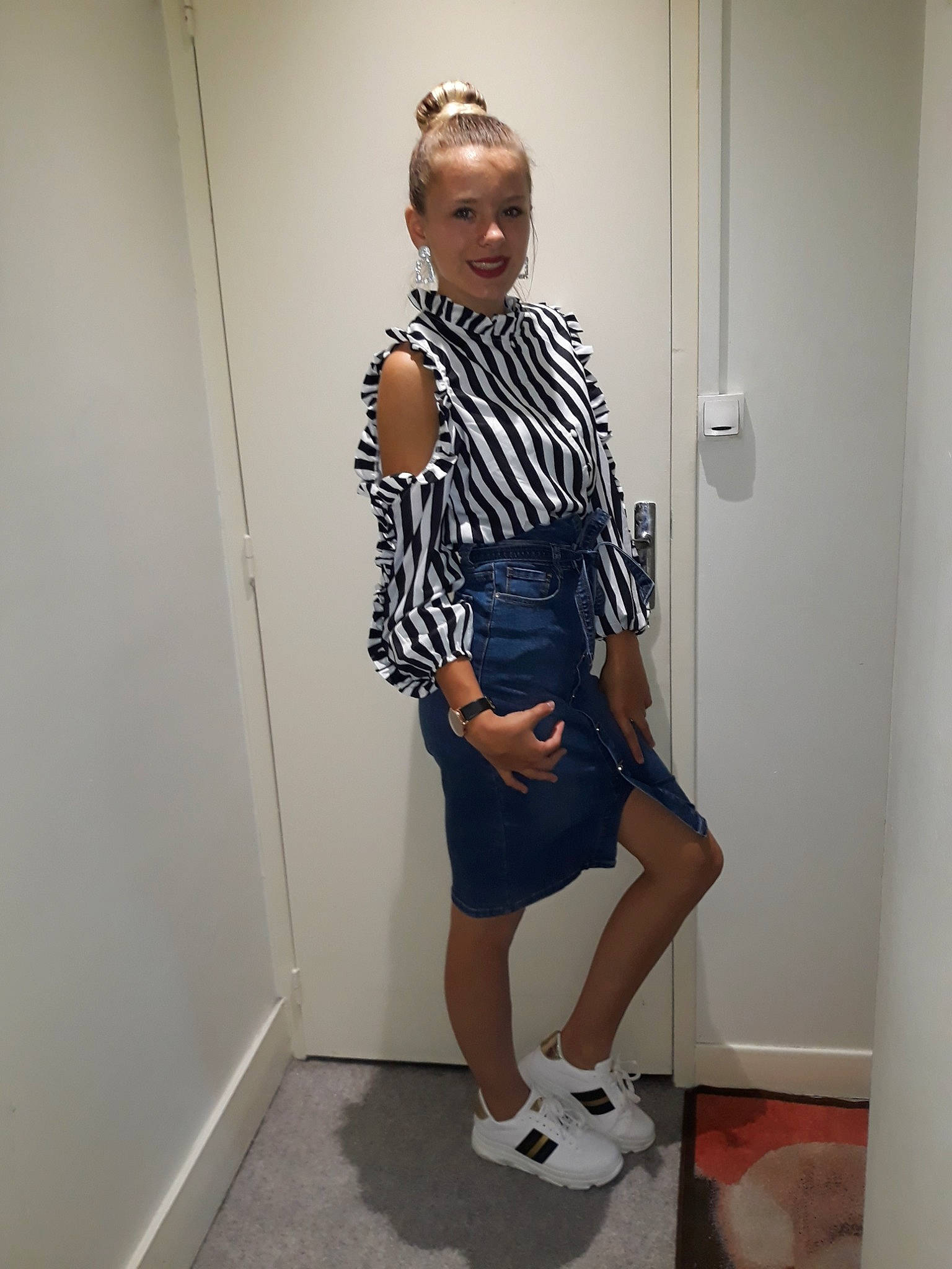 Zelia participe au concours pour gagner de l'argent avec cette photo :