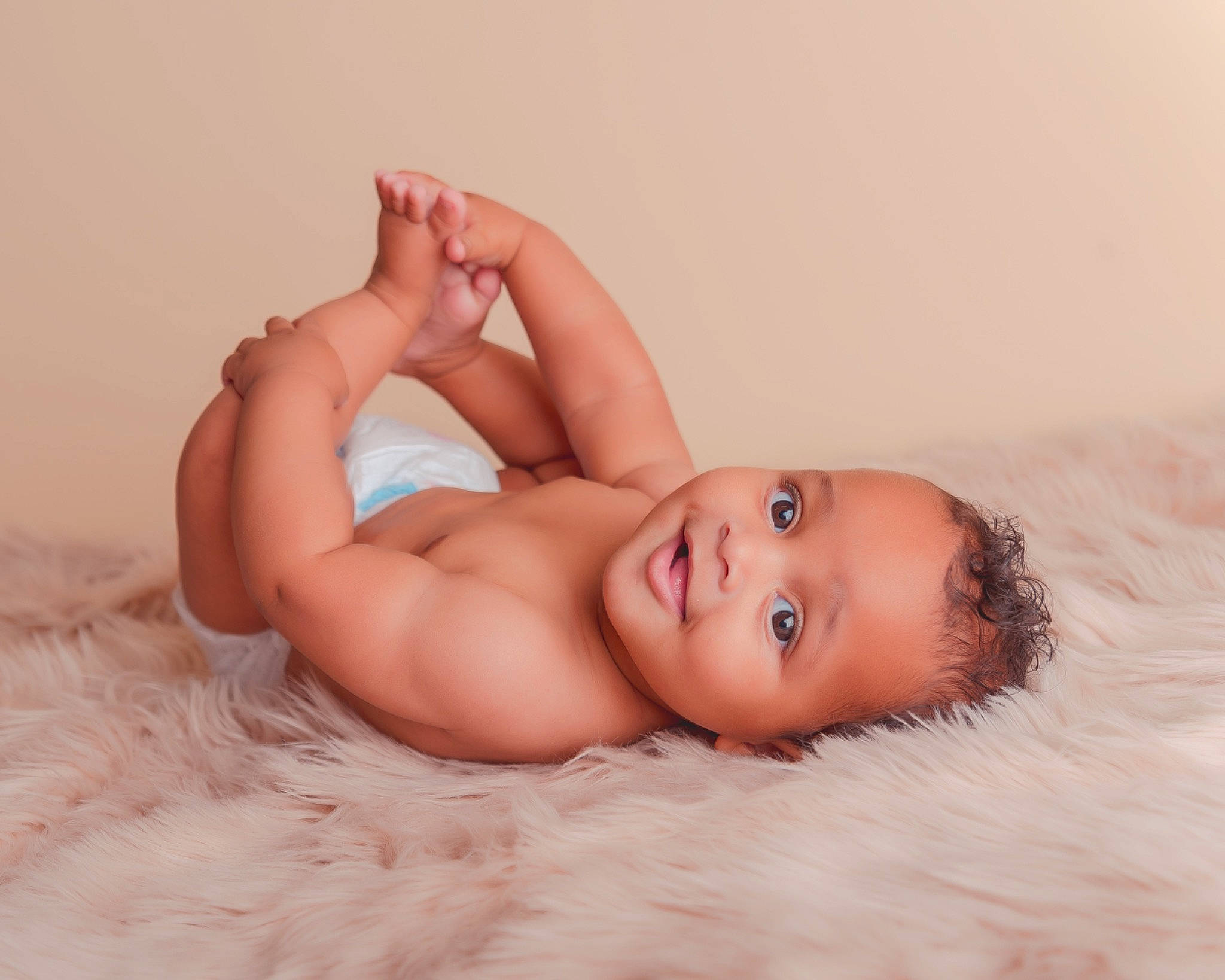 Cassius is registered to the contest to win money with this photo: abdomen, art_model, baby, barechested, barefoot, black_hair, chest, comfort, flash_photography, foot, human_leg, joy, knee, lingerie, navel, neck, person, stomach, thigh, toddler