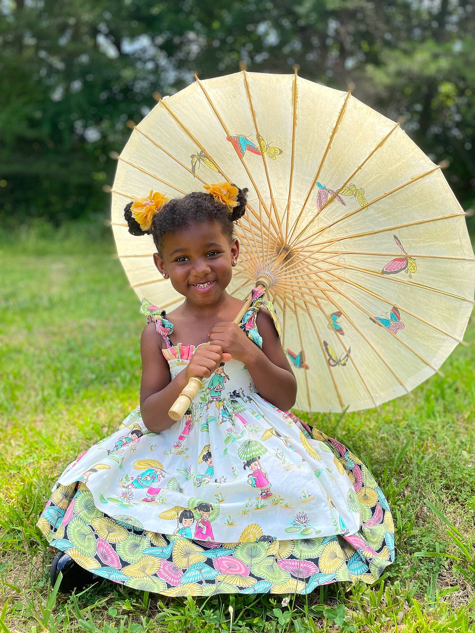 Nayeli is registered to the contest to win money with this photo: baby_toddler_clothing, botany, dress, eye, fun, grass, grassland, happy, head, human_body, joy, leaf, leisure, people_in_nature, person, pink, plant, smile, summer, toddler