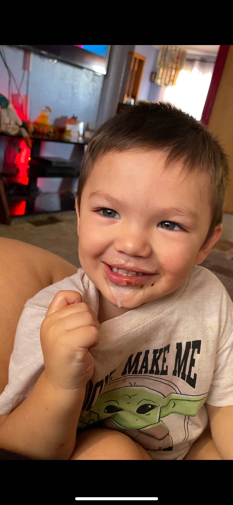 Norsiah is registered to the contest to win money with this photo: cheek, chin, ear, eye, eyebrow, facial_expression, forehead, gesture, hairstyle, hand, happy, iris, joy, mouth, muscle, neck, nose, organ, person, skin