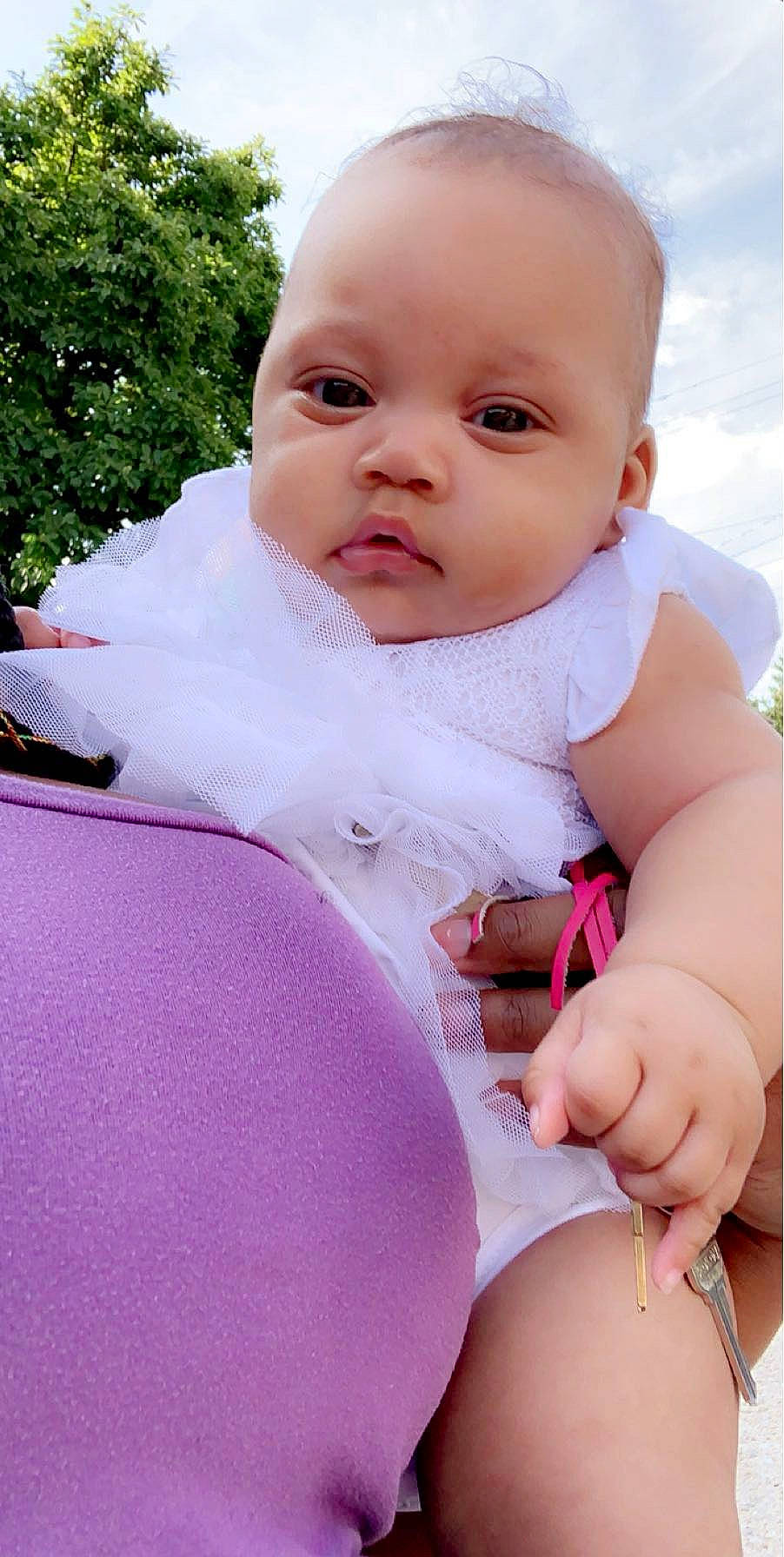 Stori is registered to the contest to win money with this photo: