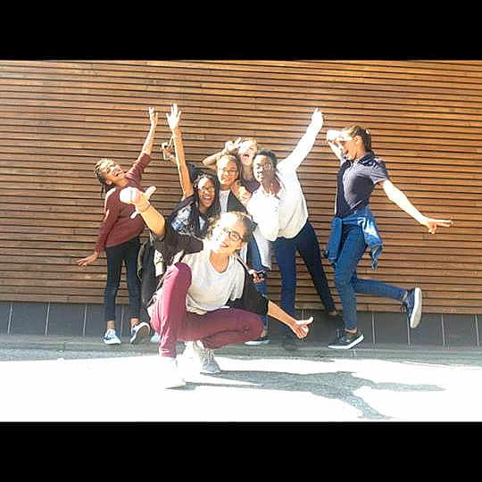 Thequeen participe au concours pour gagner de l'argent avec cette photo :