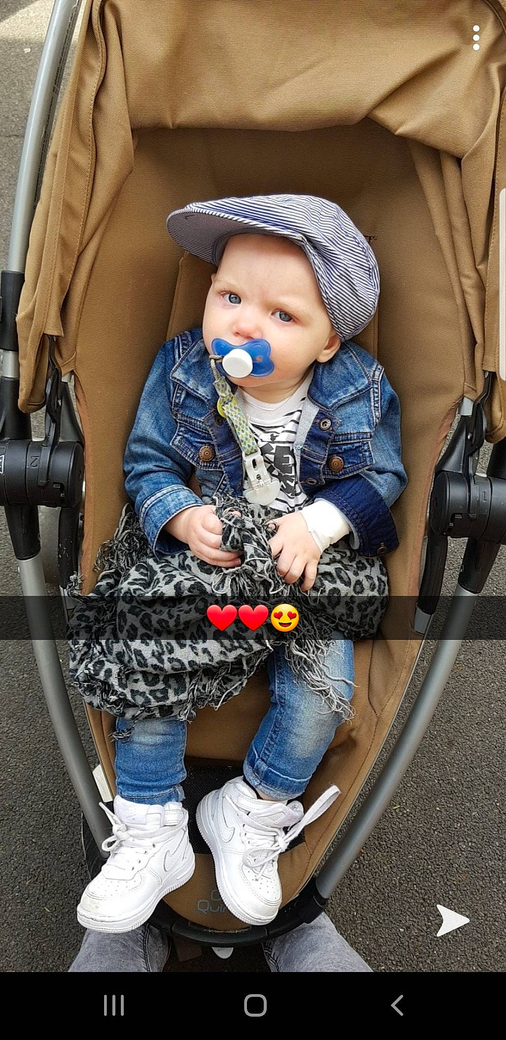Erwan a rejoint le concours — aidez-le/la à gagner de superbes lots ! baby, baby_carriage, baby_products, child, denim, headwear, jeans, person, product, toddler