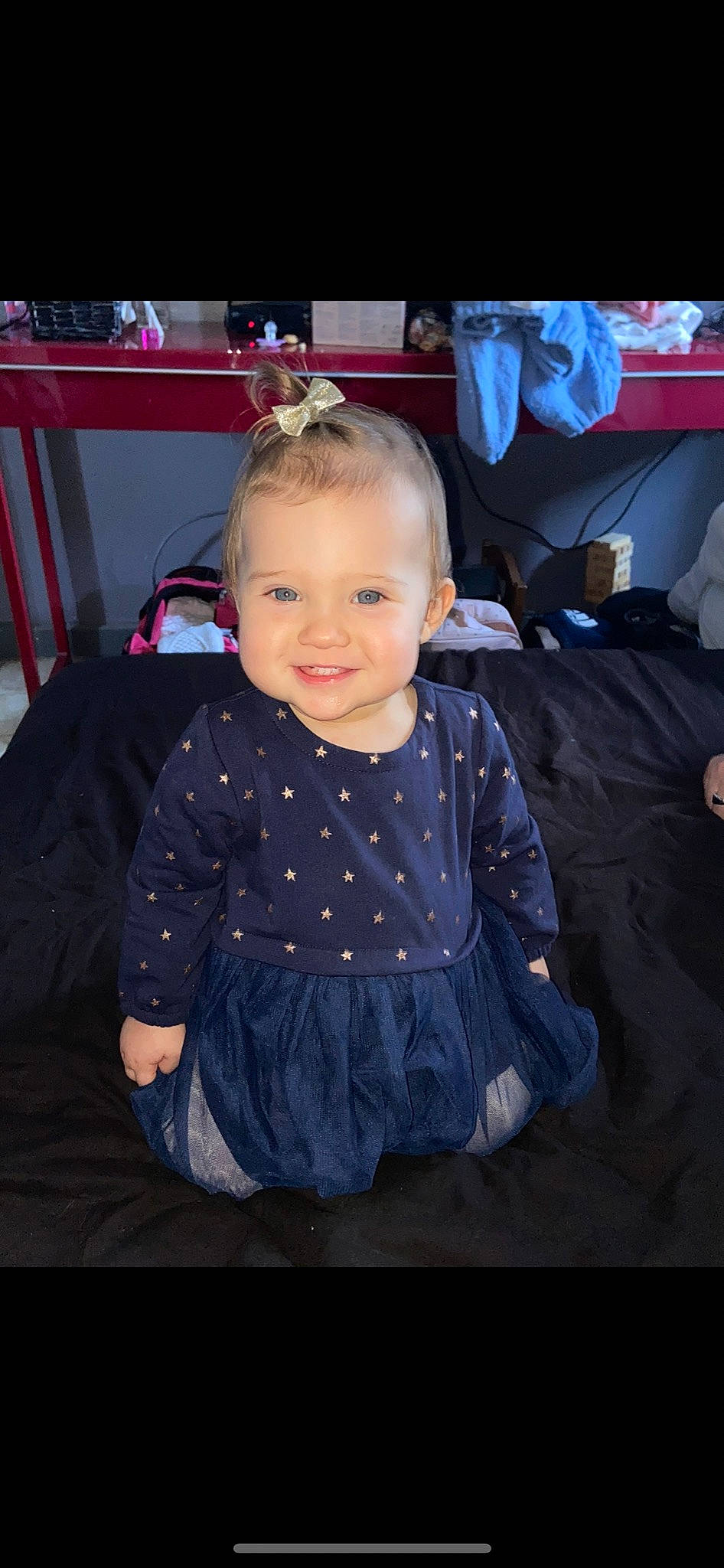 Lucy a rejoint le concours — aidez-le/la à gagner de superbes lots ! baby, baby_toddler_clothing, child, dress, electric_blue, event, flash_photography, formal_wear, fun, hairstyle, happy, iris, joy, magenta, person, pink, purple, skin, sleeve, smile