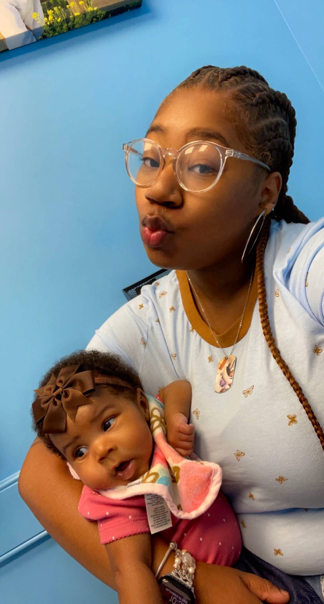 Amonei is registered to the contest to win money with this photo: baby, cheek, child, cornrows, earrings, event, eyelash, eyewear, face, fun, gesture, happy, hearing, jewellery, lip, mouth, nose, person, service, skin