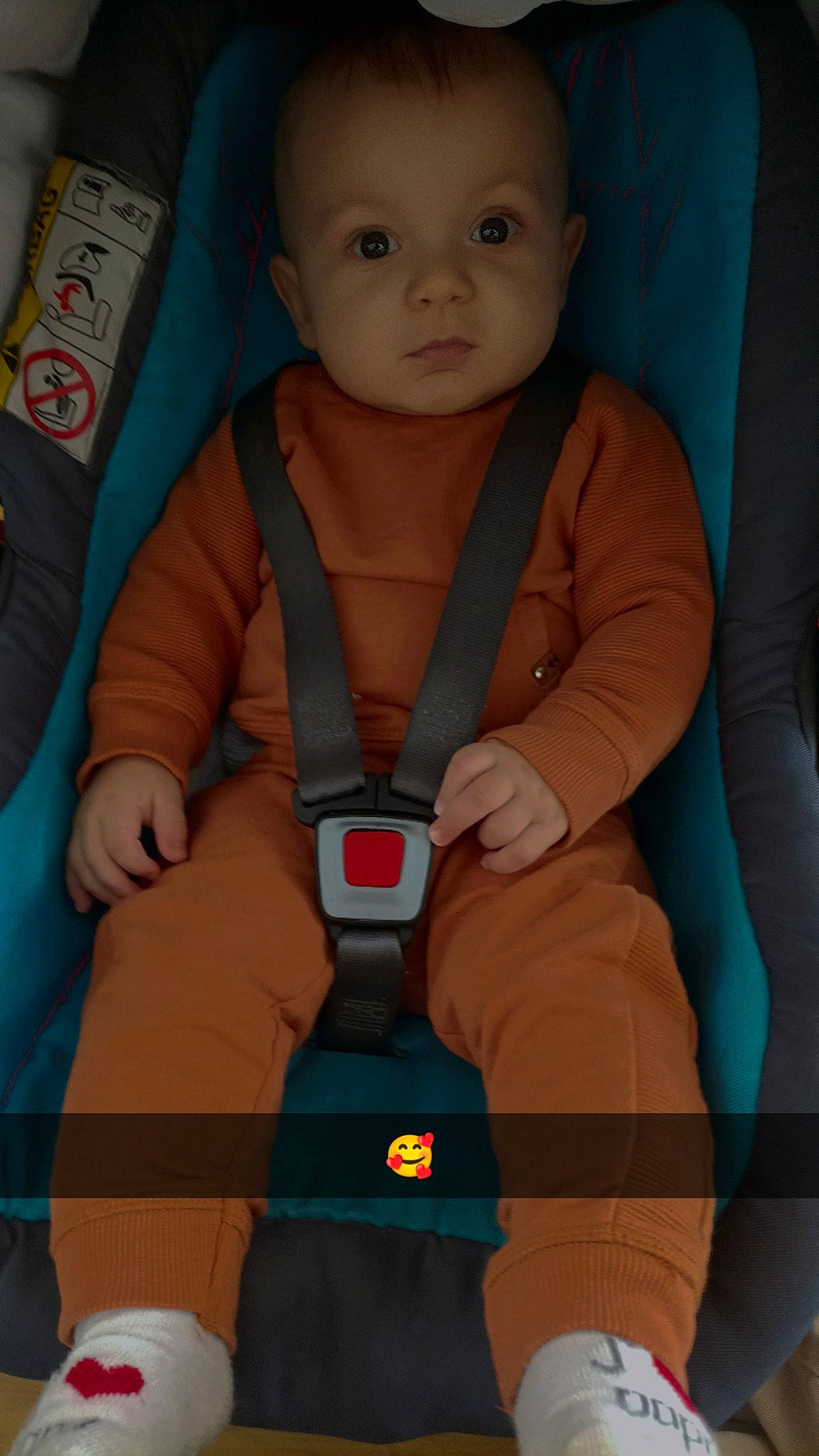 Scott participe au concours pour gagner de l'argent avec cette photo : baby, baby_in_car_seat, baby_products, baby_safety, baby_toddler_clothing, baby_toys, cheek, child, comfort, electric_blue, finger, glove, person, product, seat_belt, service, sitting, smile, textile, thumb