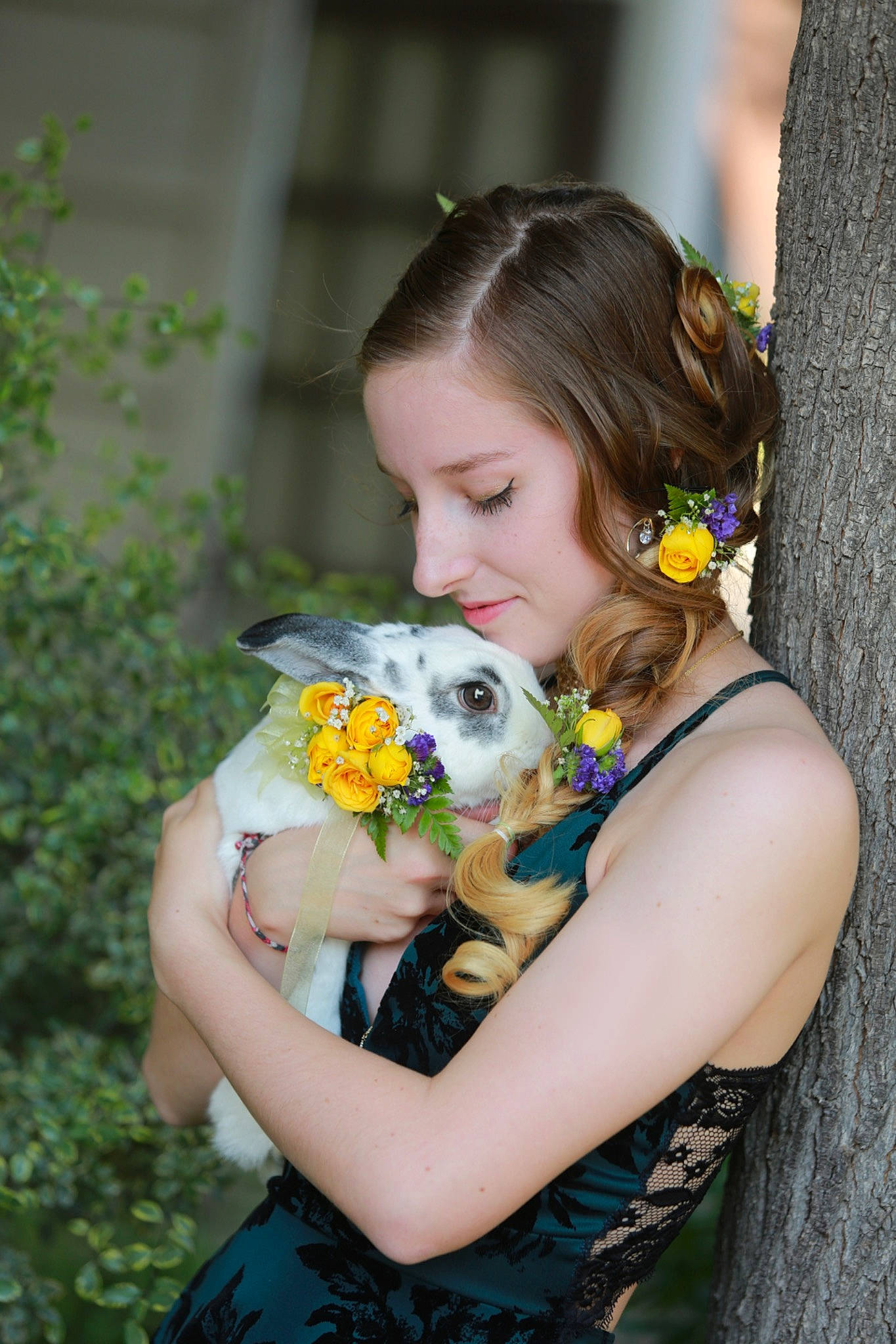 Scarlett is registered to the contest to win money with this photo: beauty, bride, ceremony, dress, floral_design, floristry, flower, flower_arranging, flower_bouquet, girl, hair, hairstyle, happiness, lady, person, photo_shoot, plant, skin, smile, wedding