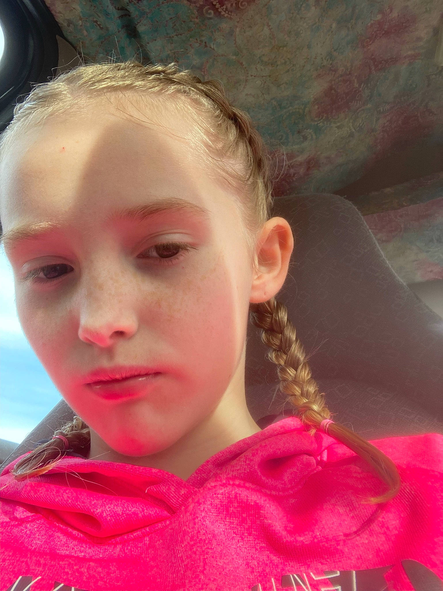 Violet is registered to the contest to win money with this photo: blond, brown_hair, cheek, child, crew_cut, ear, eyelash, fashion_accessory, flash_photography, forehead, fun, fur, hair_coloring, happy, human_body, jaw, lip, magenta, nose, person