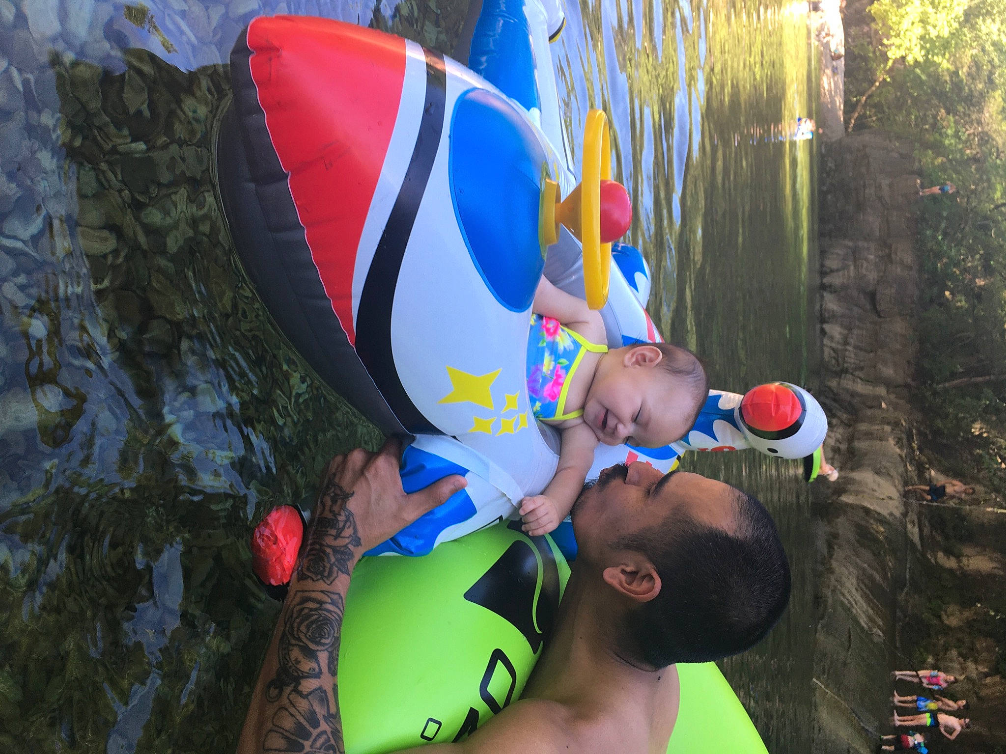 Carmen is registered to the contest to win money with this photo: adventure, azure, balloon, electric_blue, fun, games, grass, happy, hat, headgear, leisure, organism, party_supply, people_in_nature, person, plant, recreation, sun_hat, sunglasses, t_shirt