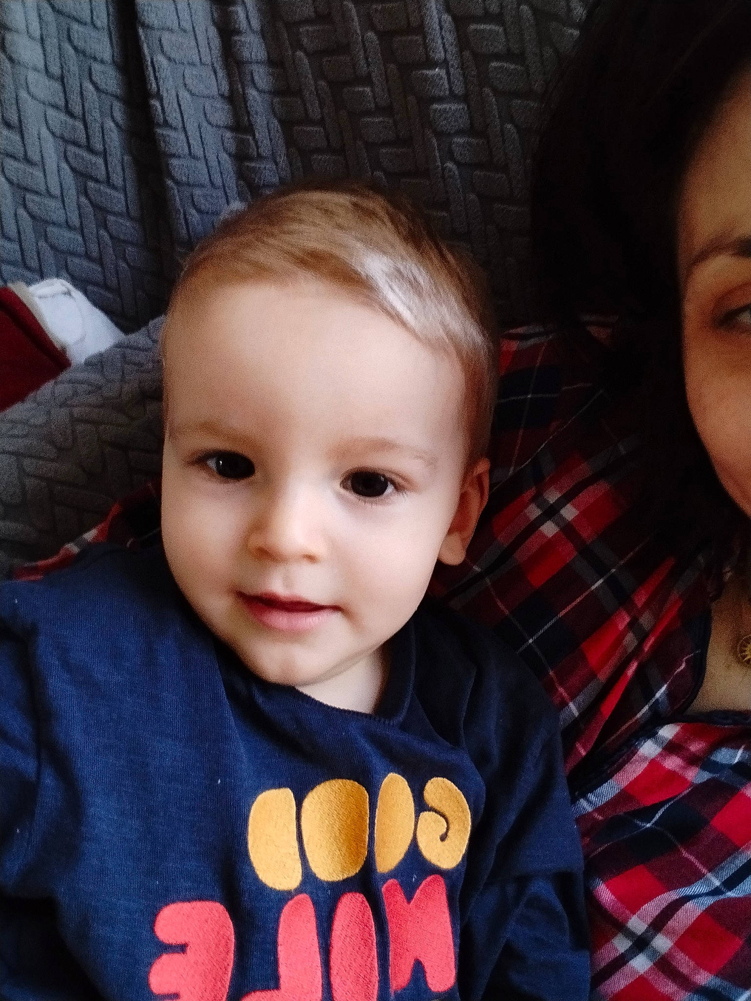 Samuel a rejoint le concours — aidez-le/la à gagner de superbes lots ! baby_toddler_clothing, cheek, child, chin, clothing, cool, eyelash, hair, happy, head, iris, joy, lip, mouth, neck, nose, organ, person, skin, sleeve