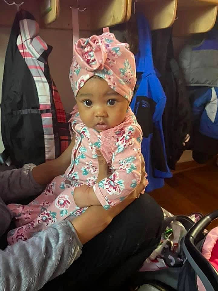 Malahni joined the competition — help win amazing prizes! abdomen, baby, baby_products, bag, car_seat, chair, child, comfort, event, fashion_accessory, fun, happy, headwear, jewellery, lap, leisure, pattern, person, room, sitting