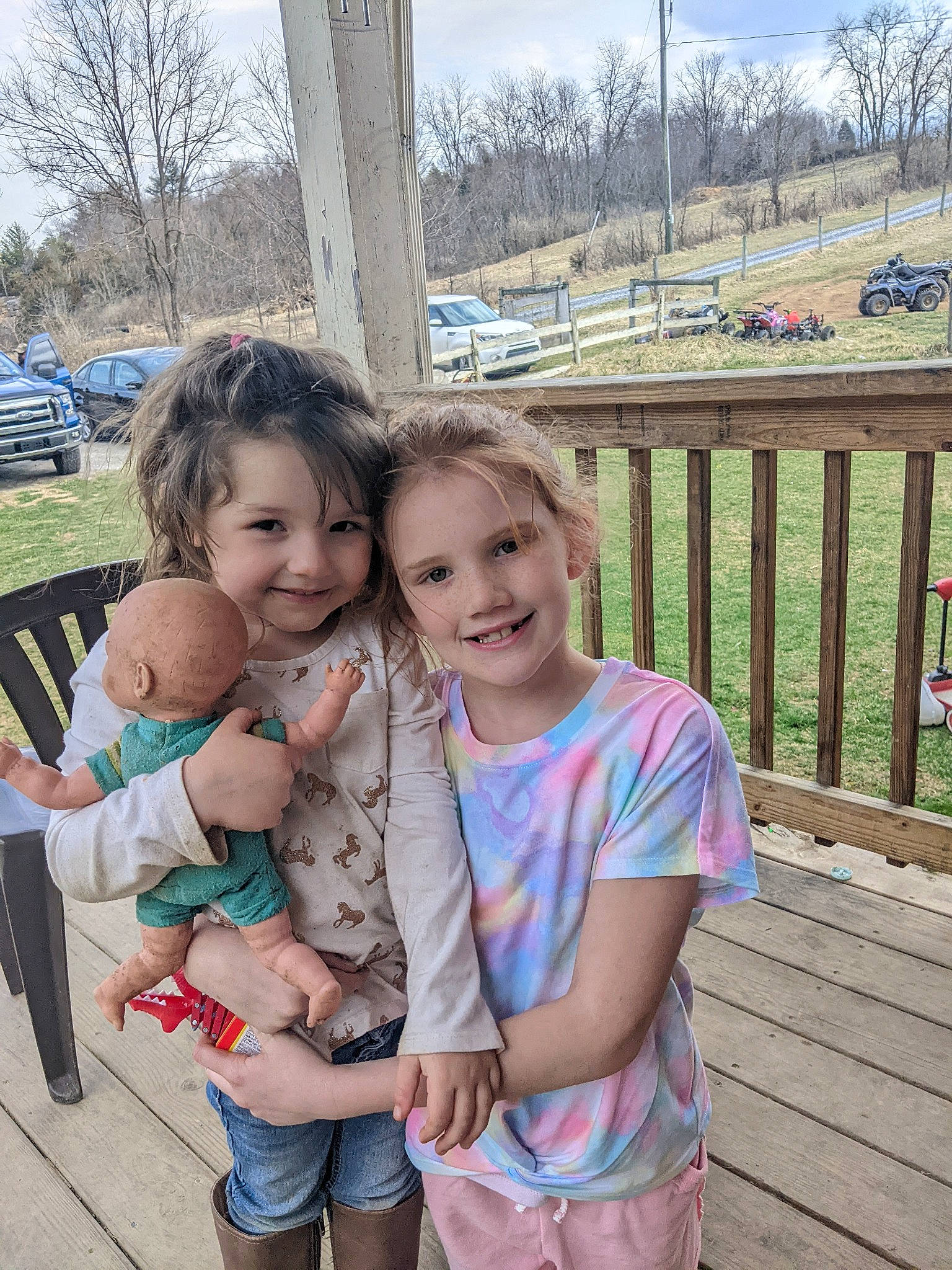 Dixie is registered to the contest to win money with this photo: baby_toddler_clothing, car, event, fence, fun, grass, grass_family, happy, iris, joy, leisure, people, person, plant, recreation, shorts, skin, sky, smile, t_shirt