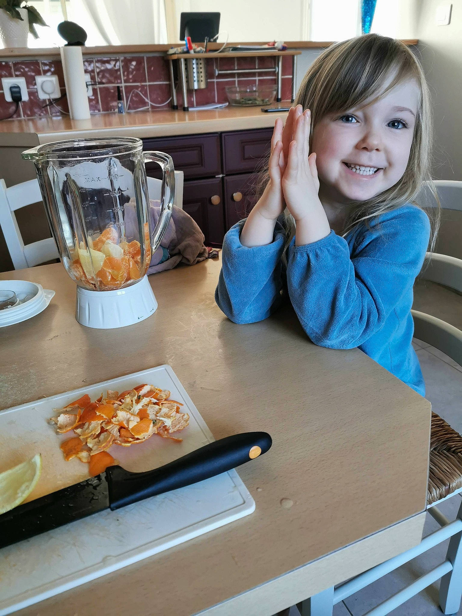 Rose participe au concours pour gagner de l'argent avec cette photo : baking, breakfast, brunch, cooking, cuisine, dish, fast_food, finger_food, food, joy, kitchen, kitchen_appliance, meal, microwave_oven, person, small_appliance, snack