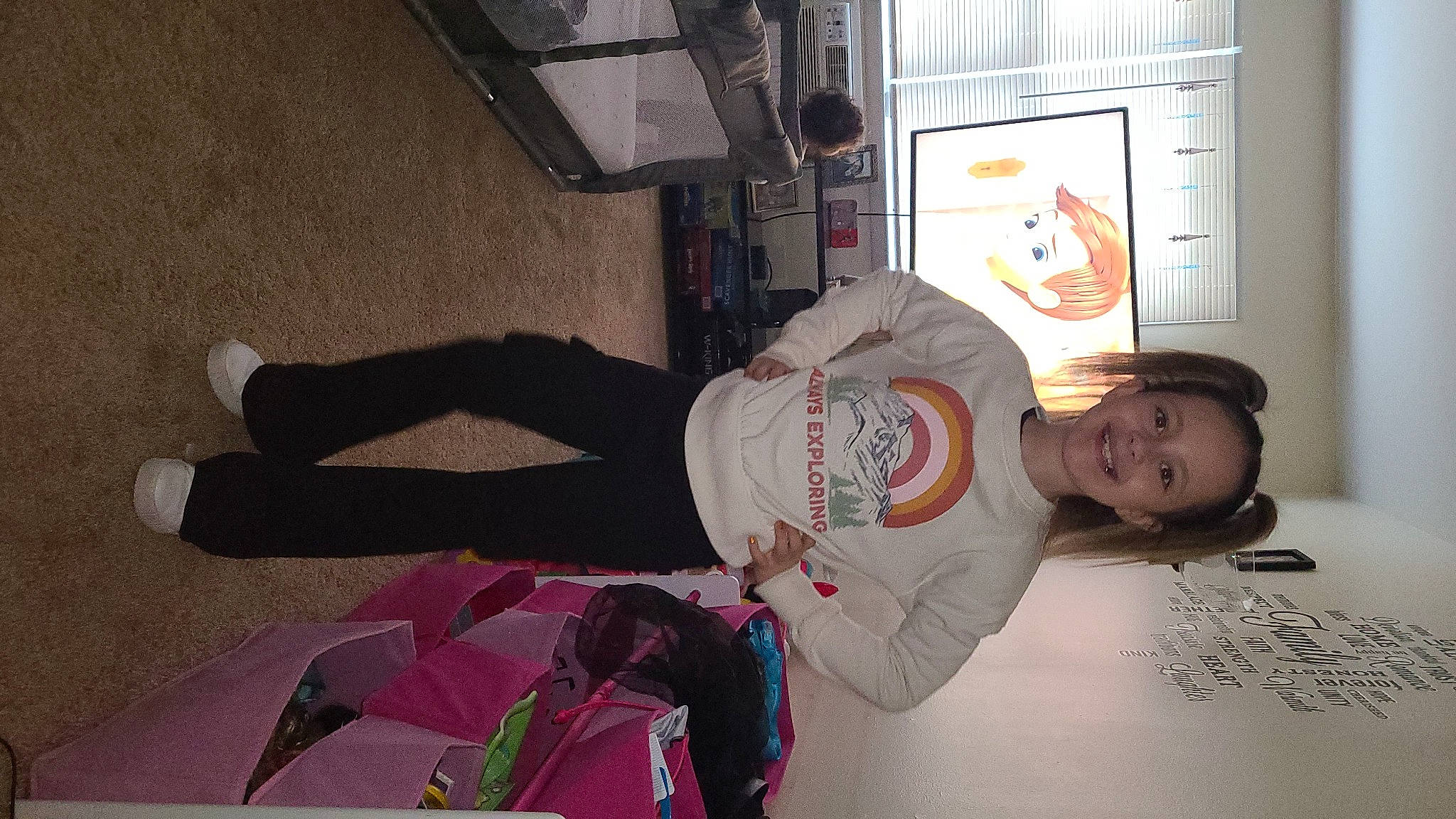 Annastasia is registered to the contest to win money with this photo: elbow, flooring, fun, happy, human_leg, joint, joy, knee, luggage_and_bags, person, room, smile, t_shirt, thigh, walking_shoe