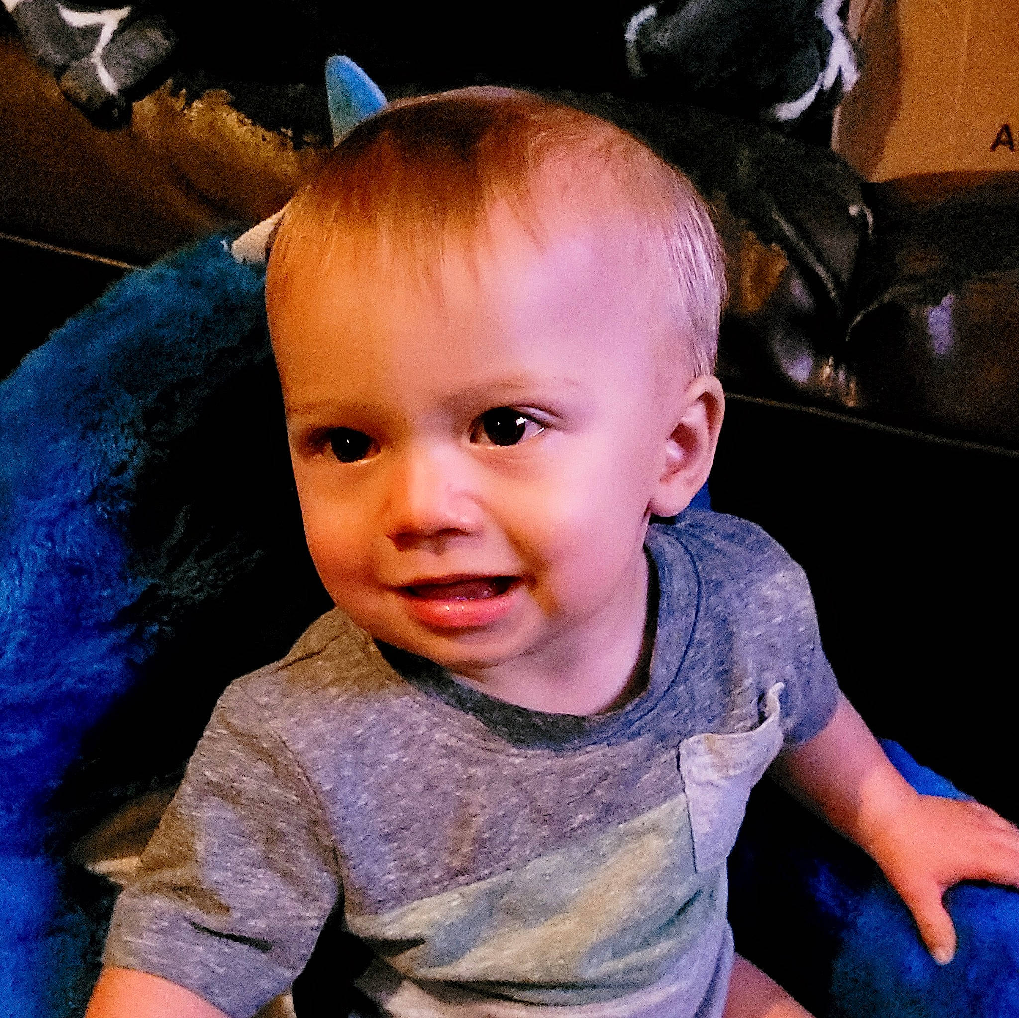 Landyn joined the competition — help win amazing prizes! arm, cheek, chin, ear, eyebrow, eyelash, facial_expression, forehead, hairstyle, hand, happy, human, lip, mouth, neck, nose, organ, person, skin, sleeve