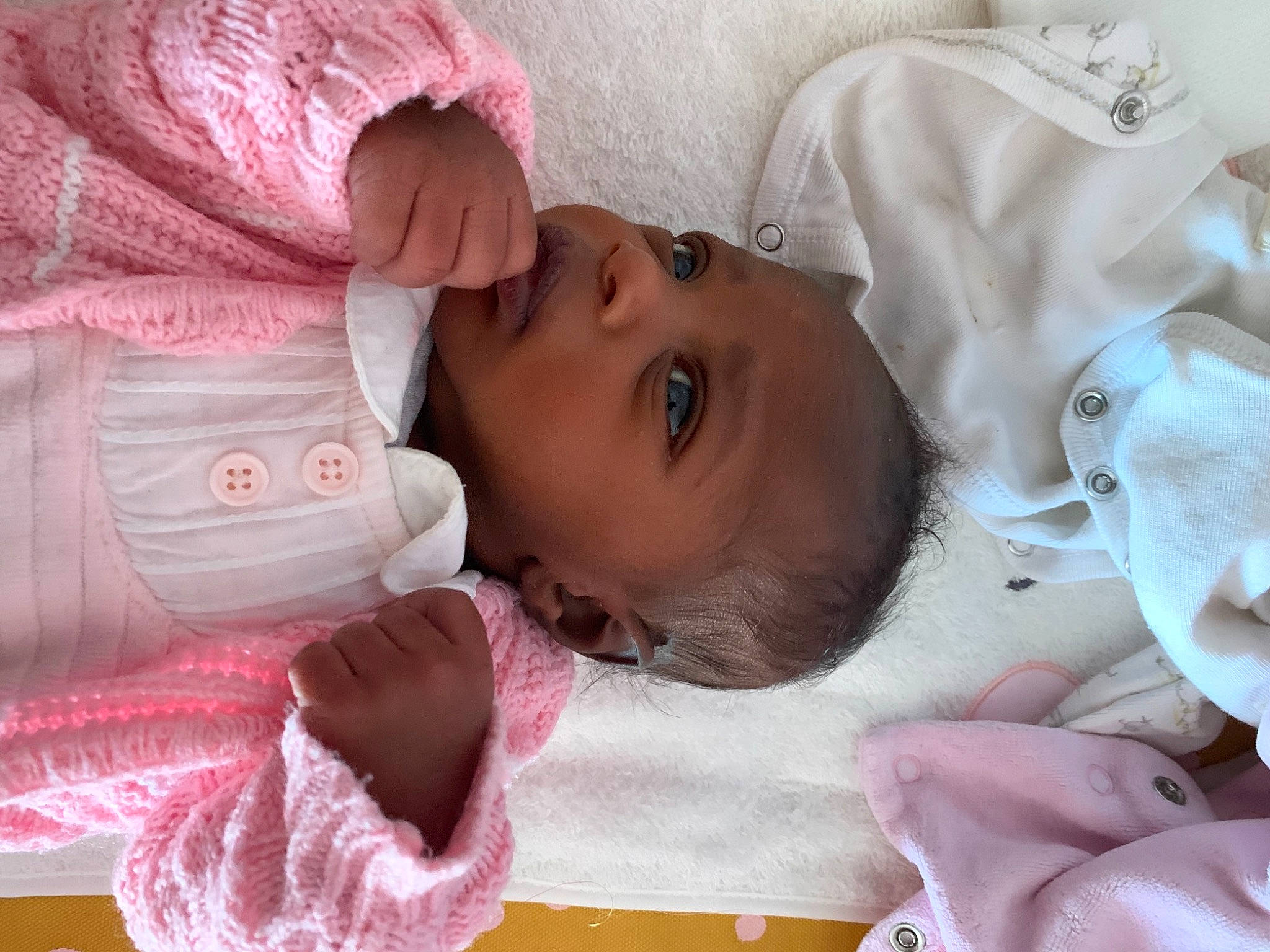 Aaliyah participe au concours pour gagner de l'argent avec cette photo : arm, baby, baby_toddler_clothing, cheek, chin, eye, eyebrow, eyelash, hand, iris, lip, mammal, mouth, nose, person, pink, product, skin, sleeve, textile