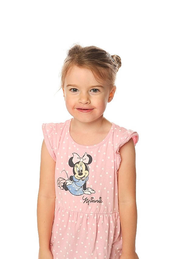 Elise is registered to the contest to win money with this photo: active_shirt, arm, baby_toddler_clothing, elbow, electric_blue, face, fashion_design, gesture, happy, head, human_body, joy, magenta, neck, pattern, person, sleeve, smile, street_fashion, t_shirt