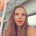 Laurie M. É.