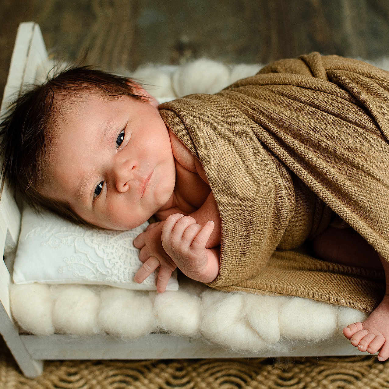Elie participe au concours pour gagner de l'argent avec cette photo : baby, bed, blanket, child, cozy, cute, indoors, infant, newborn, newborn_photography, pillow, portrait, relaxed, resting, sleeping, soft_texture, tiny_toes, warm_colors, wooden_bed, wrapped