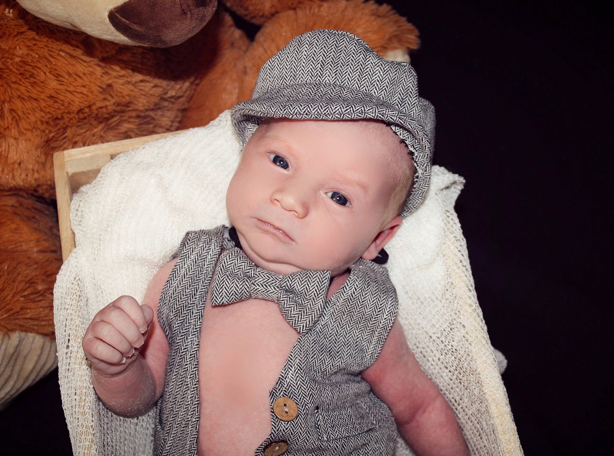 Maëlo a rejoint le concours — aidez-le/la à gagner de superbes lots ! baby, baby_toddler_clothing, cap, cheek, chin, collar, eye, eyebrow, face, flash_photography, hat, head, headgear, headwear, iris, lip, nose, person, skin, sleeve