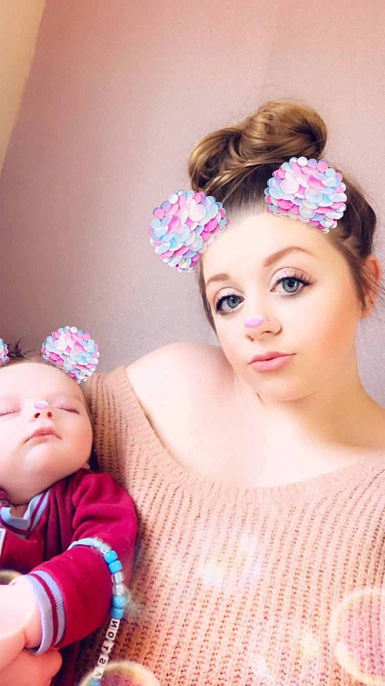 Aston is registered to the contest to win money with this photo: baby, beauty, cheek, child, child_model, eyelash, face, fashion_accessory, forehead, hair, hair_accessory, hairstyle, headband, headgear, headpiece, person, photo_shoot, photography, pink, skin