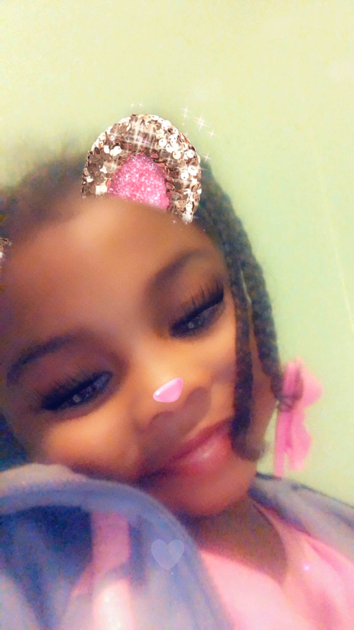 Laila is registered to the contest to win money with this photo: beauty, cheek, close_up, eyebrow, eyelash, face, fashion_accessory, forehead, girl, hair_accessory, hairstyle, head, headgear, headpiece, human_hair_color, jewellery, joy, lip, nose, person