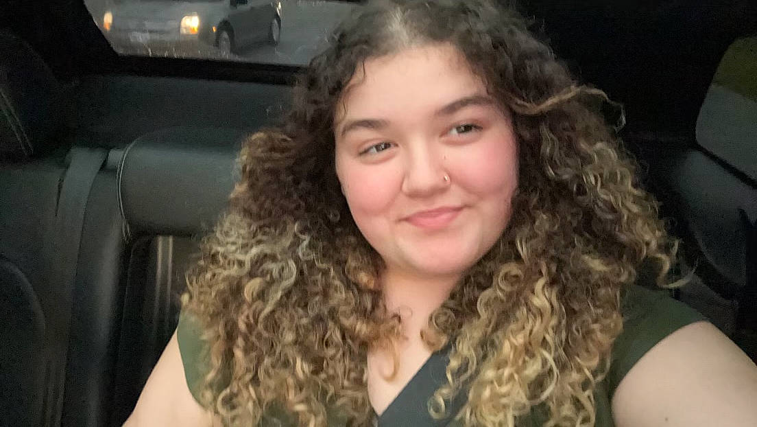 Amyrah is registered to the contest to win money with this photo: black_hair, cheek, chin, event, eyebrow, eyelash, flash_photography, forehead, fun, happy, iris, jaw, joy, layered_hair, lip, long_hair, makeover, nose, person, ringlet