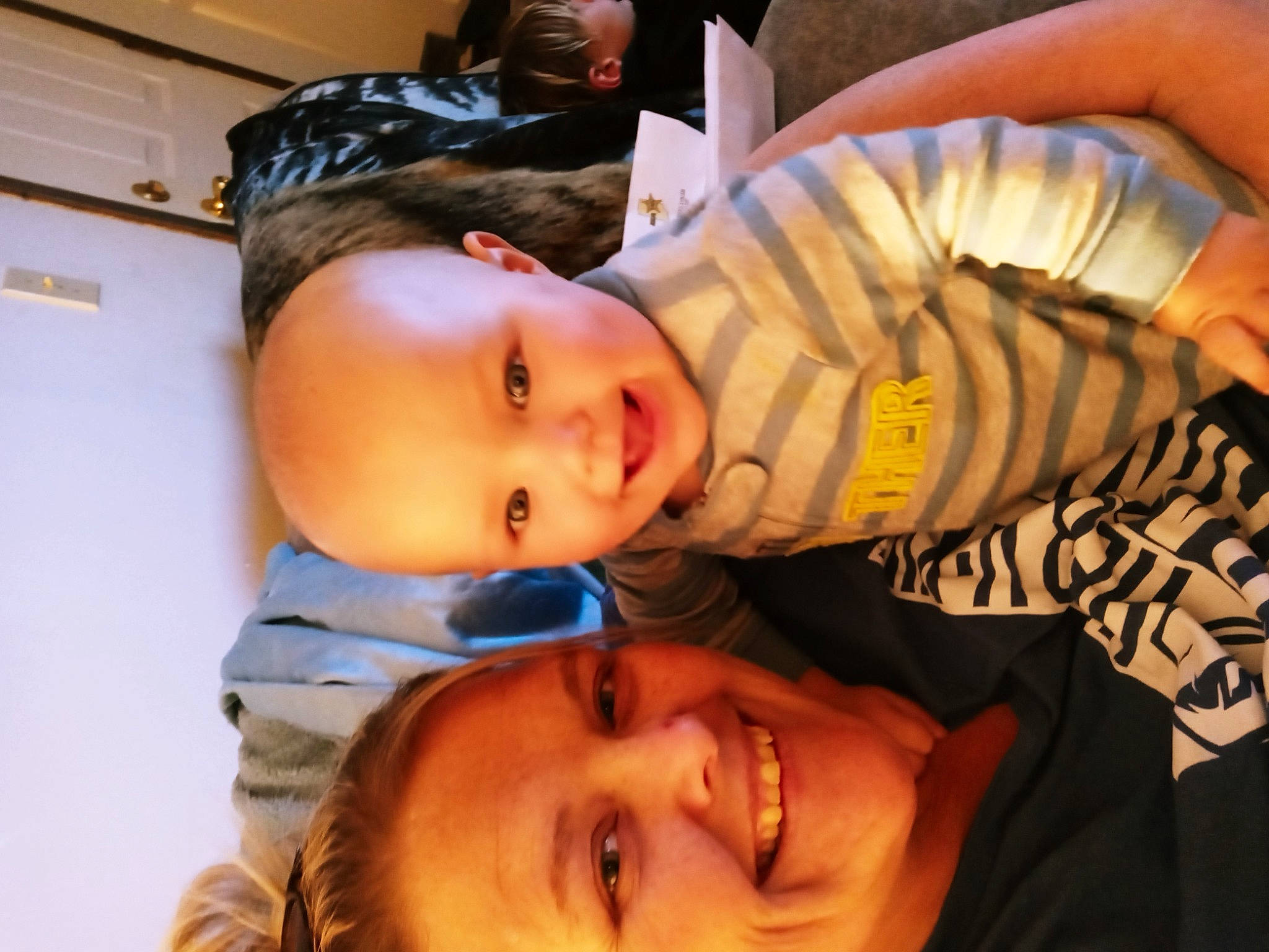 Axl is registered to the contest to win money with this photo: cheek, chin, ear, eye, eyebrow, eyelash, face, finger, forehead, fun, gesture, happy, head, headwear, joy, lip, mouth, neck, nose, person