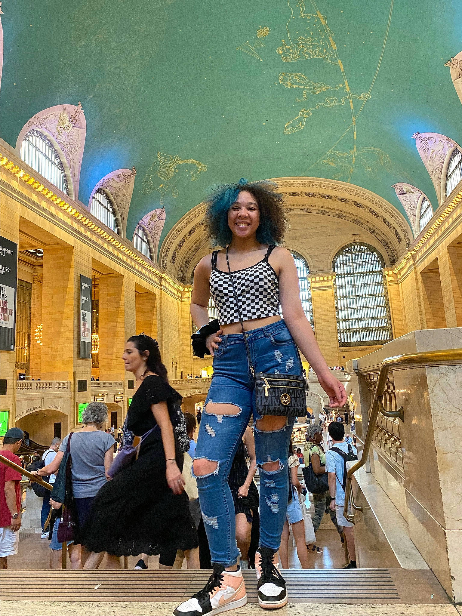 Alana joined the competition — help win amazing prizes! bag, beauty, city, electric_blue, entertainment, event, eyewear, fashion_design, fun, human_leg, joy, leg, leisure, luggage_and_bags, performing_arts, person, photograph, recreation, snapshot, thigh