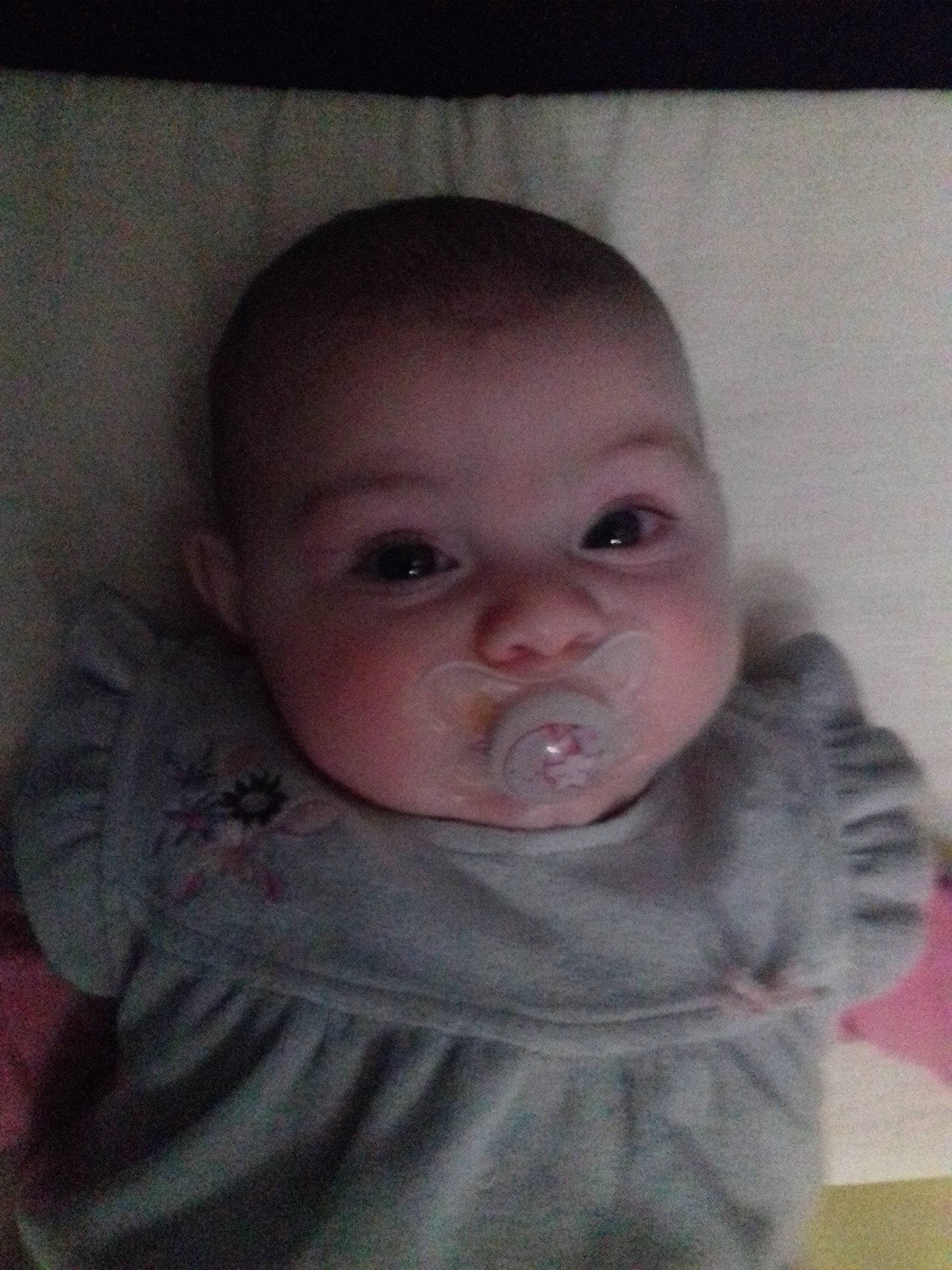 Emmy participe au concours pour gagner de l'argent avec cette photo : cheek, child, chin, close_up, ear, eye, eyebrow, face, forehead, girl, head, infant, lip, mouth, nose, person, skin, toddler