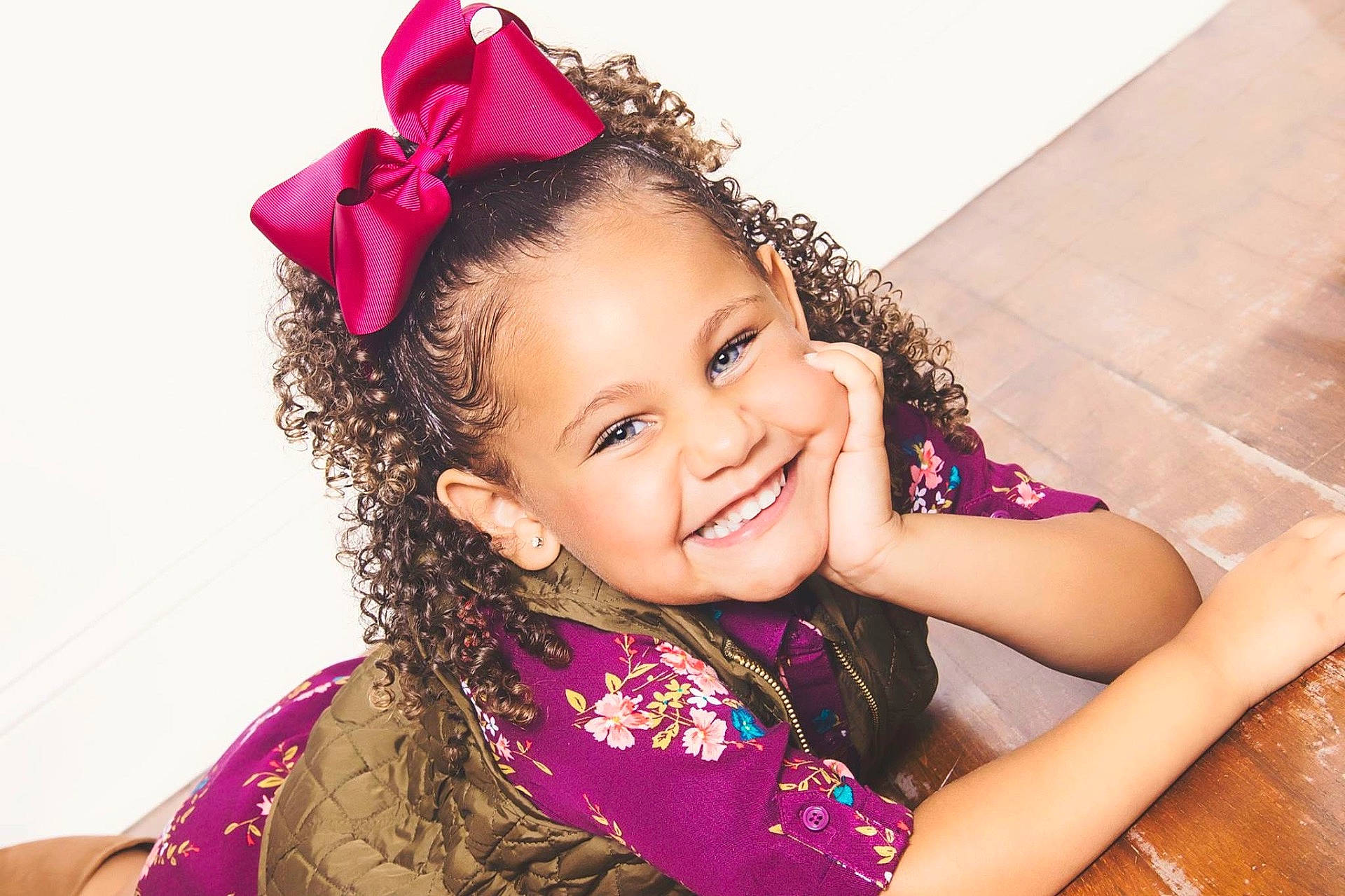 Cai'Lee is registered to the contest to win money with this photo: beauty, brown_hair, child, child_model, fashion_accessory, fun, girl, hair_accessory, hair_coloring, hairstyle, happiness, headpiece, jewellery, joy, magenta, person, photo_shoot, pink, portrait_photography, skin