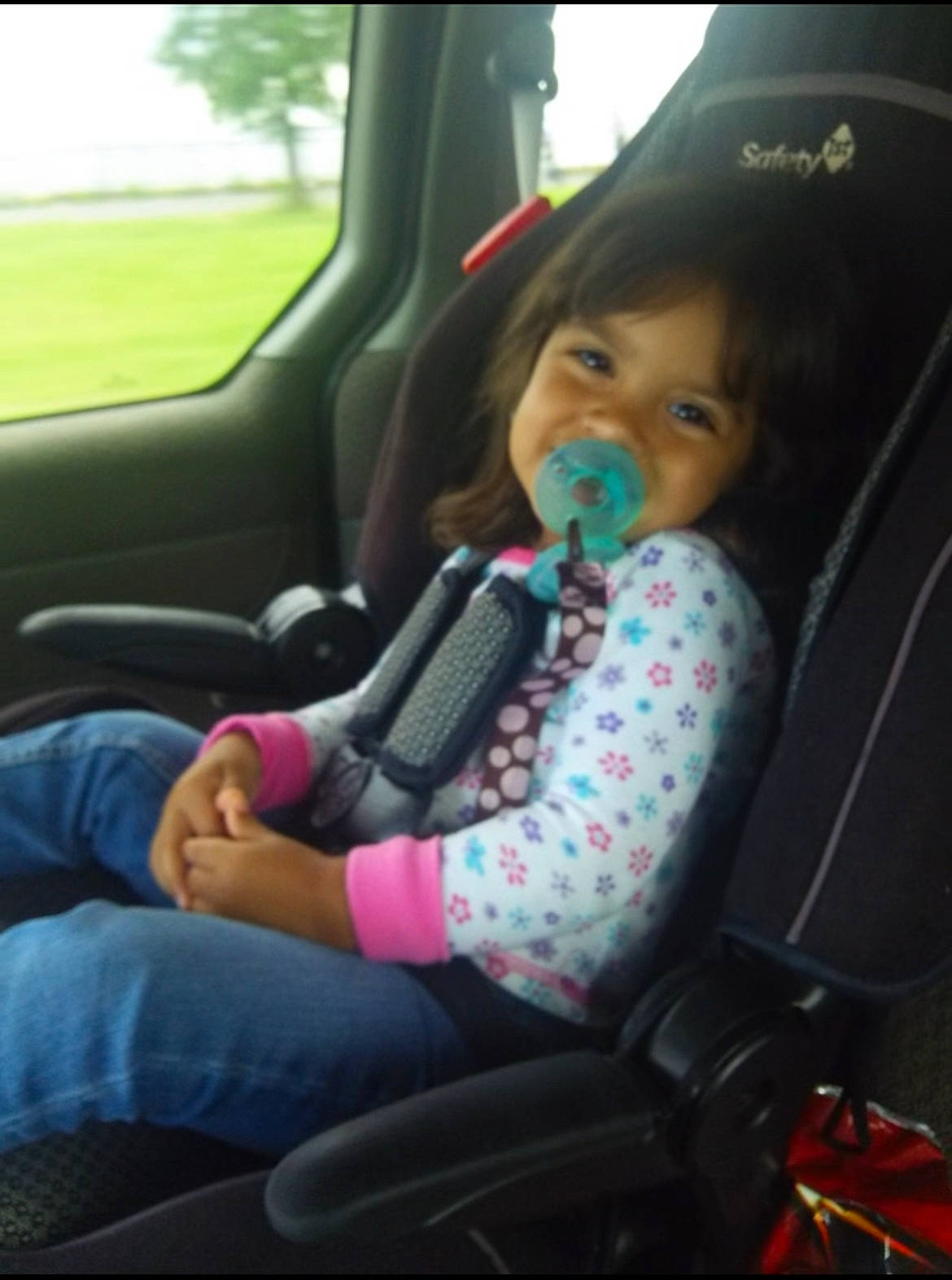 Michelle joined the competition — help win amazing prizes! auto_part, automotive_design, baby_in_car_seat, car, car_seat, car_seat_cover, child, comfort, finger, head_restraint, motor_vehicle, person, plant, seat_belt, smile, steering_part, steering_wheel, toddler, vehicle, vehicle_door